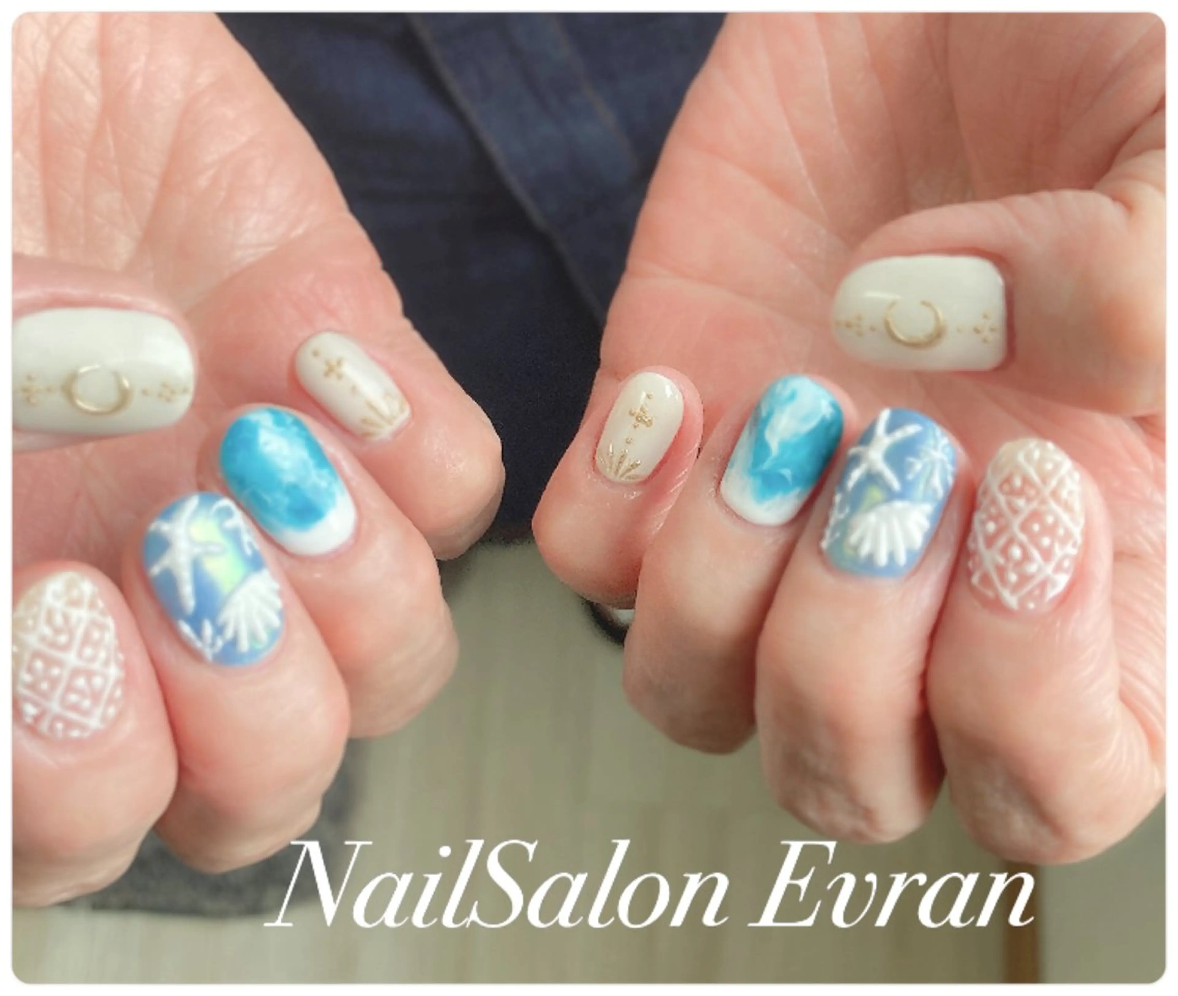 ネイル アートネイル フレンチネイル マグネットネイル 持ち込み ニュアンスネイル ハンドネイル Nail salon Evranのネイルデザイン