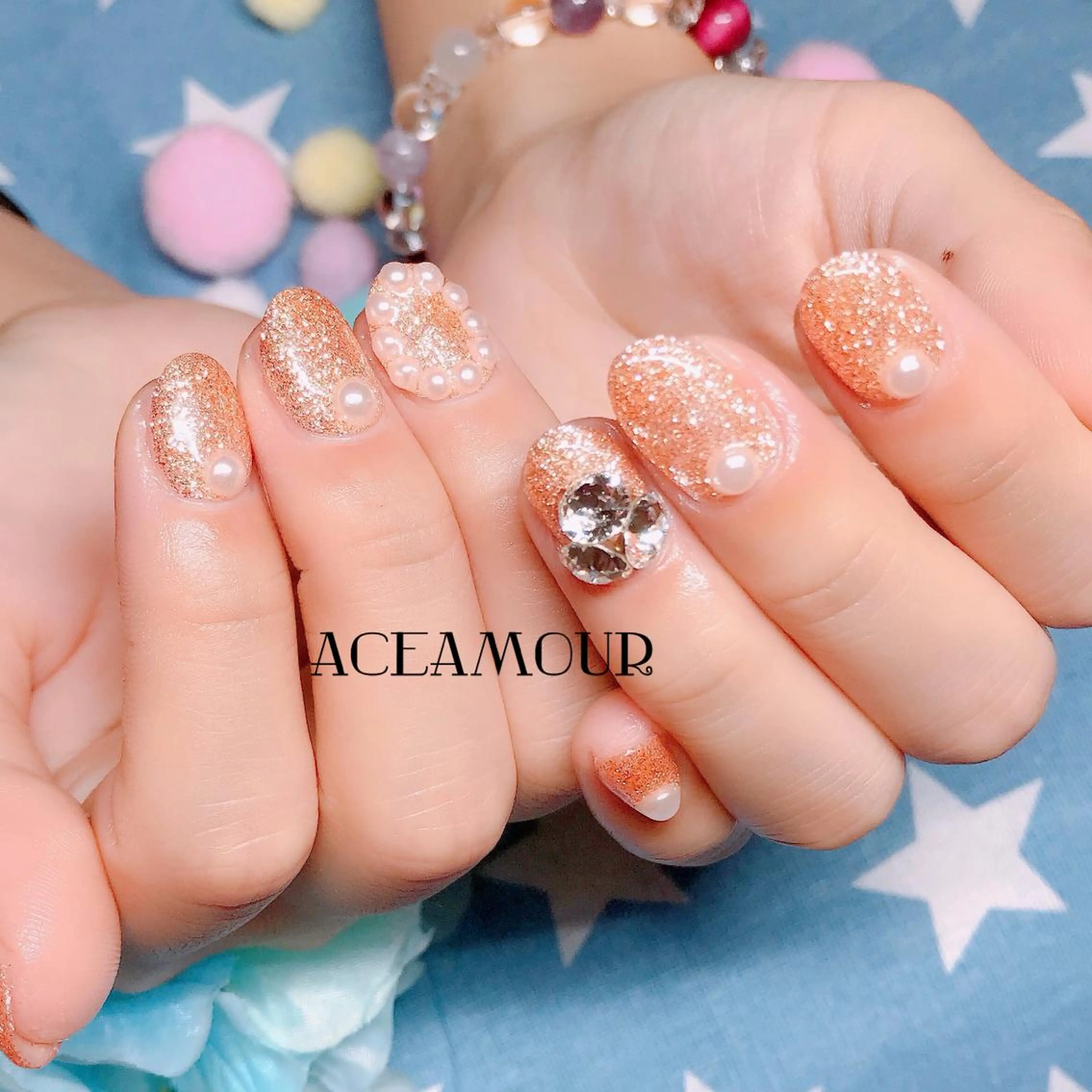 ネイル ワンカラーネイル ストーンネイル ネイル/耳つぼ /新ホワイトニングのネイルデザイン