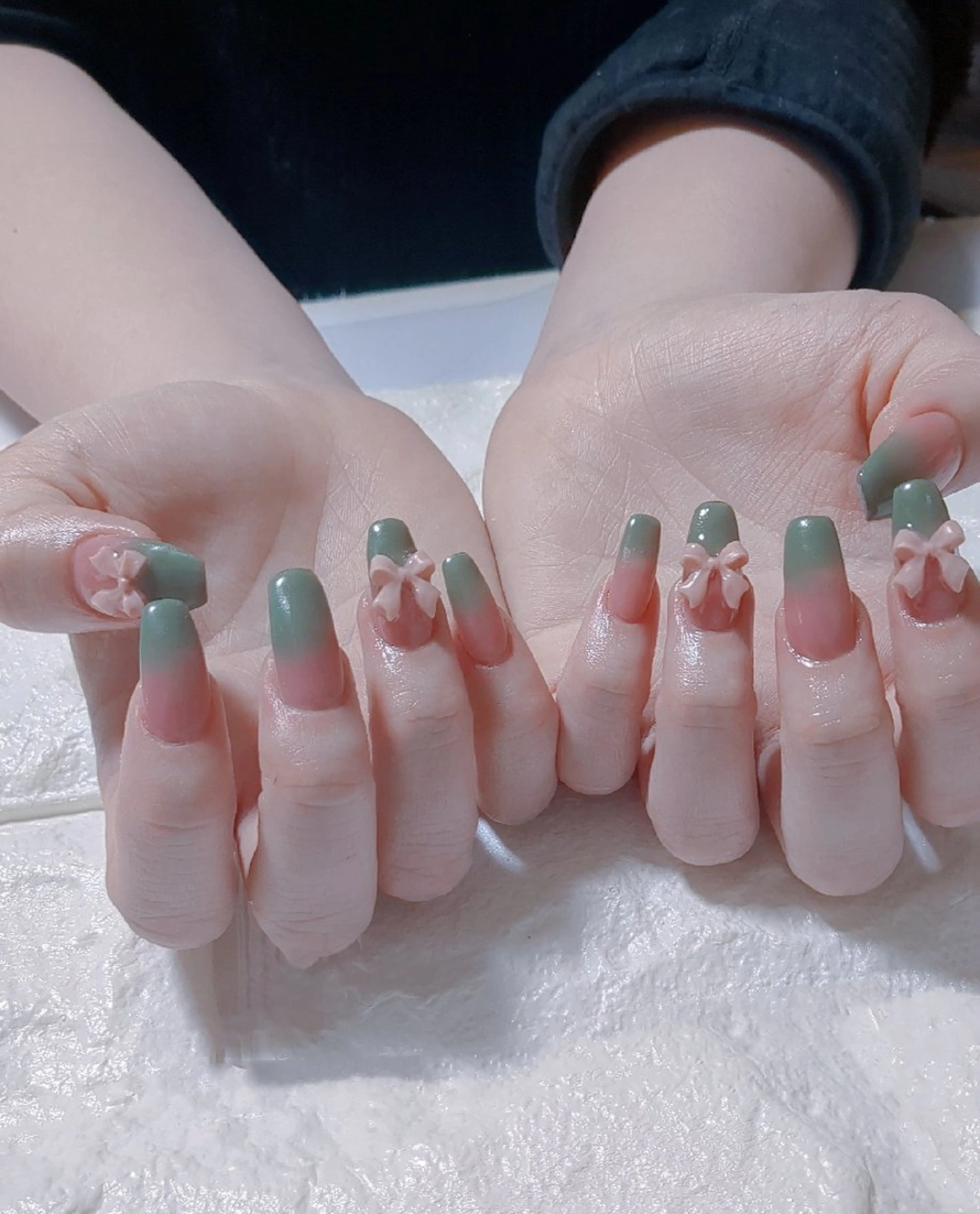 ネイル ハンドネイル E·U·B ネイル所属・横浜市中区曙町 E·U·Bネイルのネイルデザイン