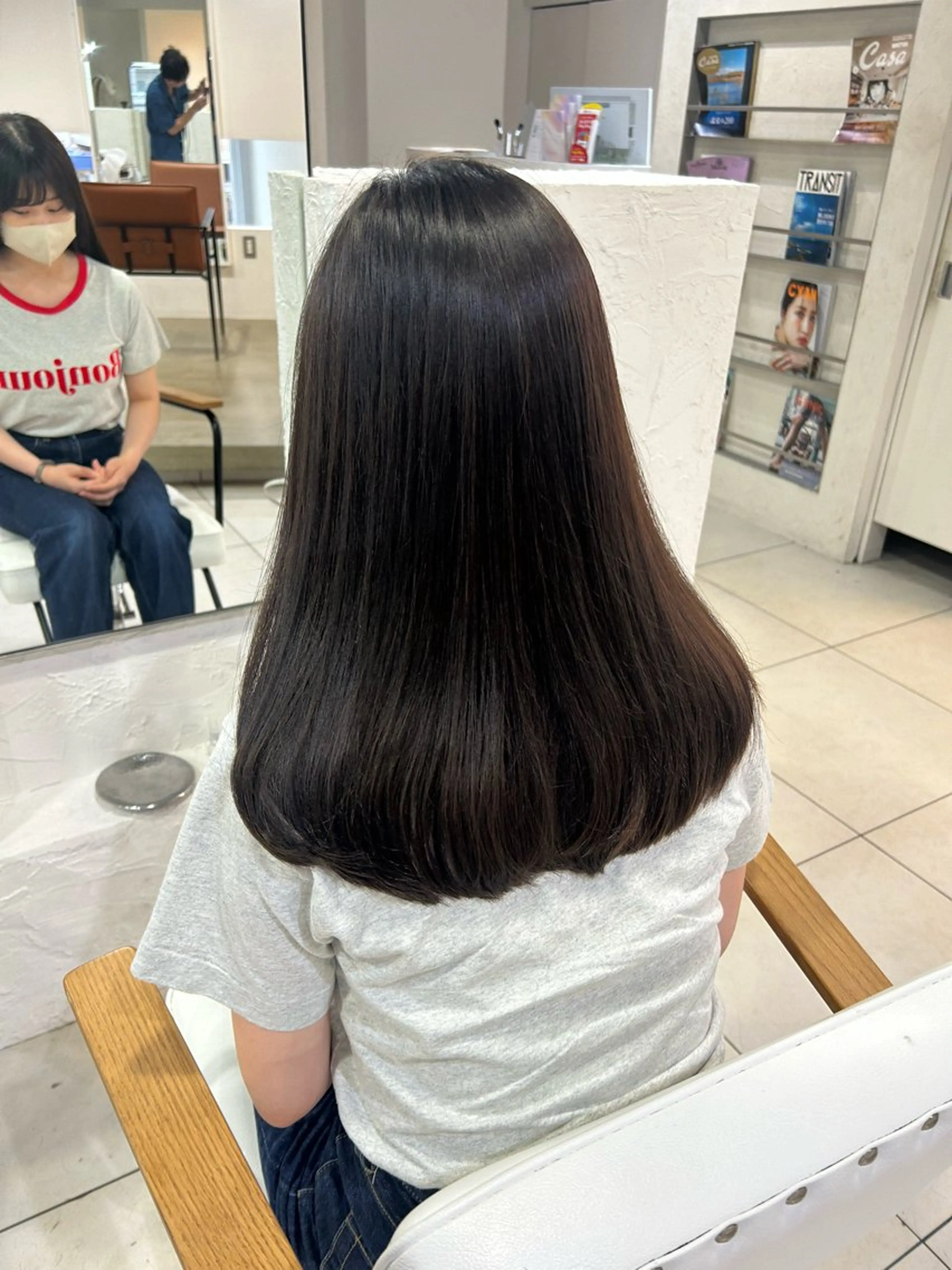 カット＋縮毛矯正＋前処理トリートメント＋3stepトリートメントの写真