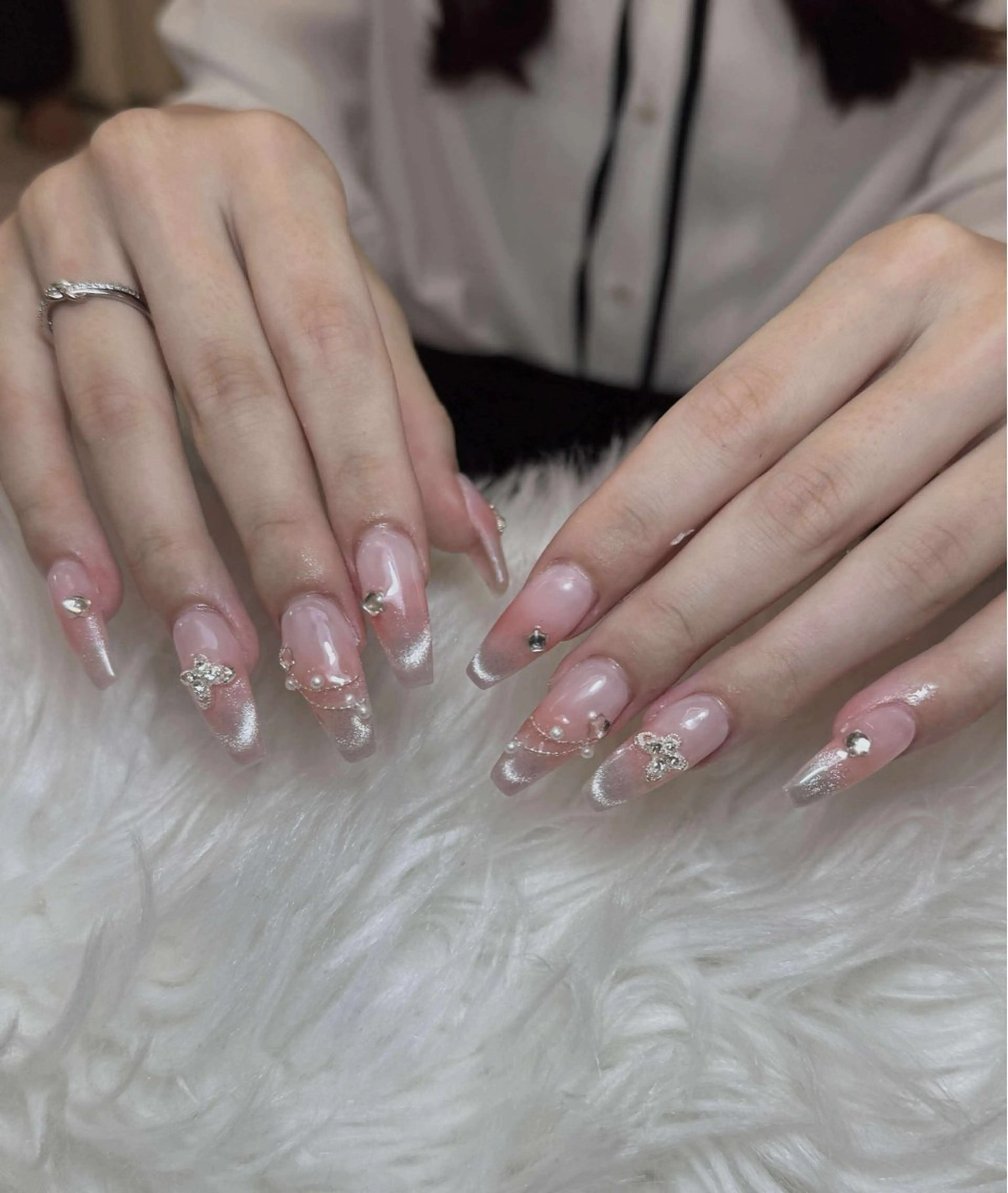 ネイル マグネットネイル ハンドネイル Anh 新宿店のネイルデザイン