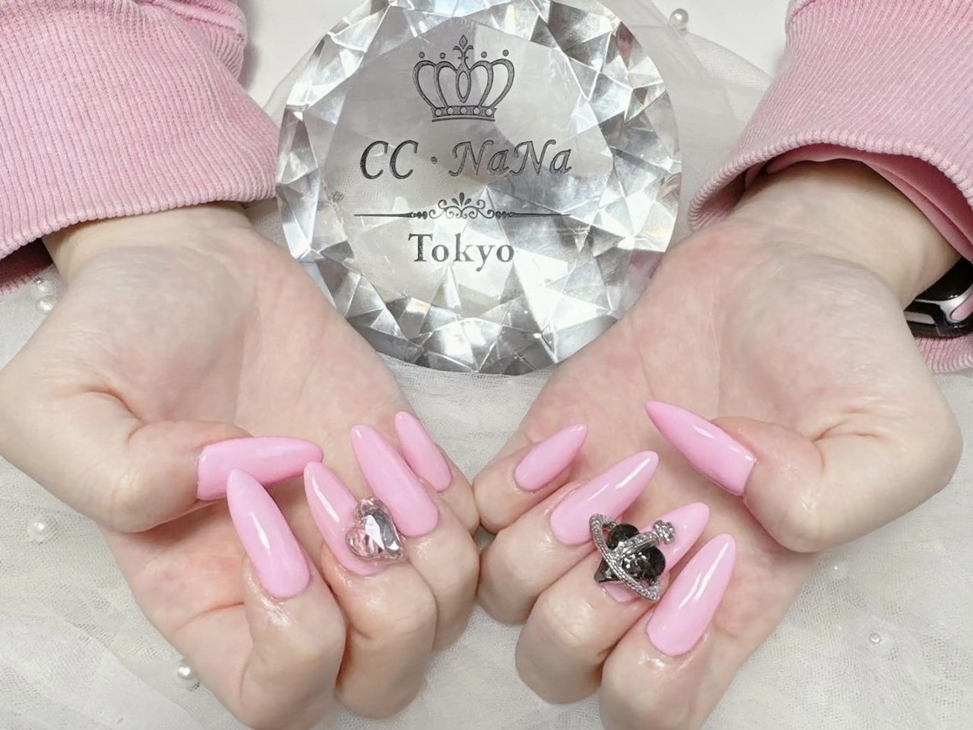 ネイル アートネイル チークネイル フラッシュネイル ハート キラキラネイル ハンドネイル 星川✨奈々美 パラジェル取扱店🦋のネイルデザイン