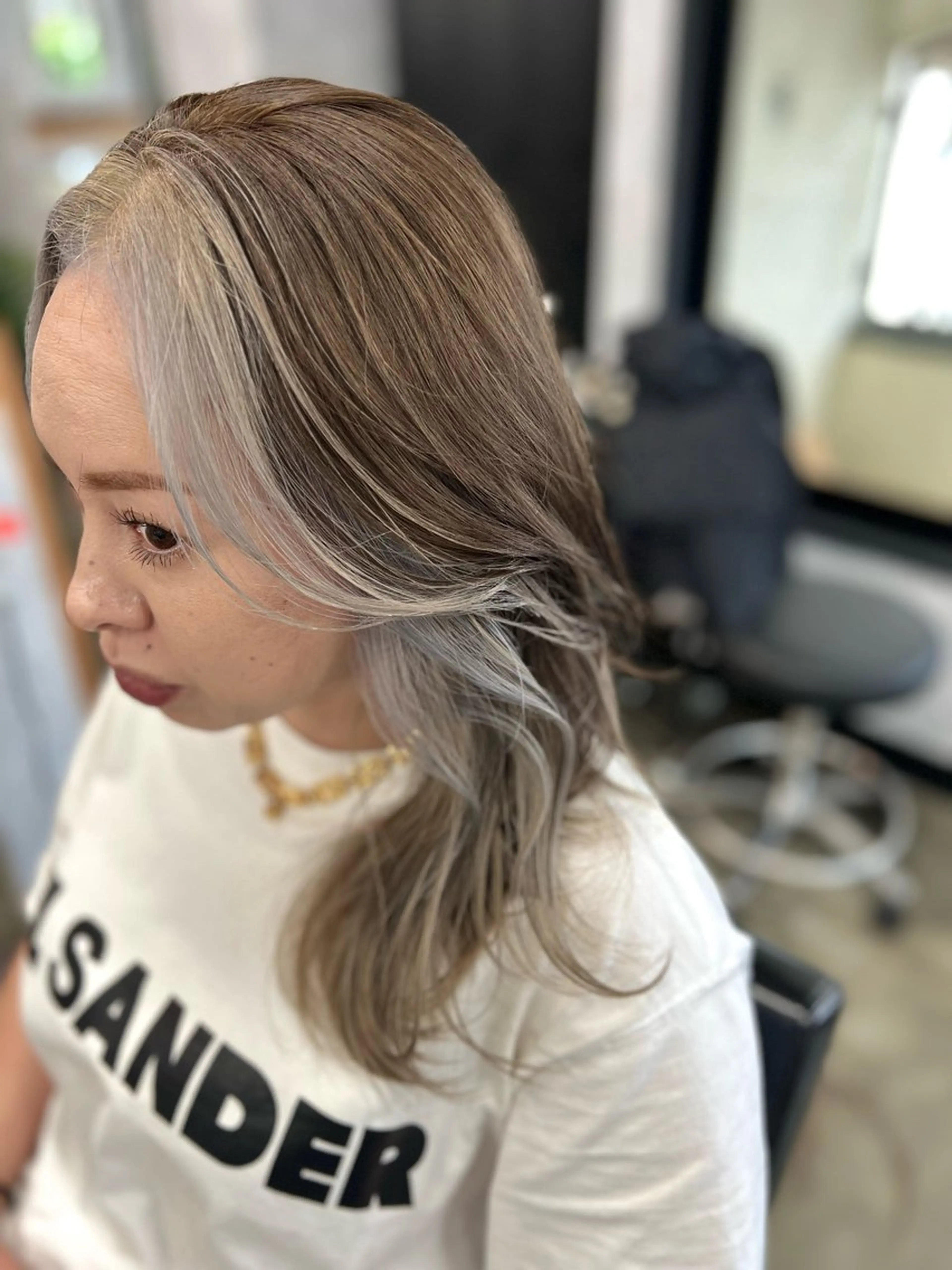 セミロング アッシュ ミストバング 顔周りカット ヘアカラー Style Tのヘアスタイル