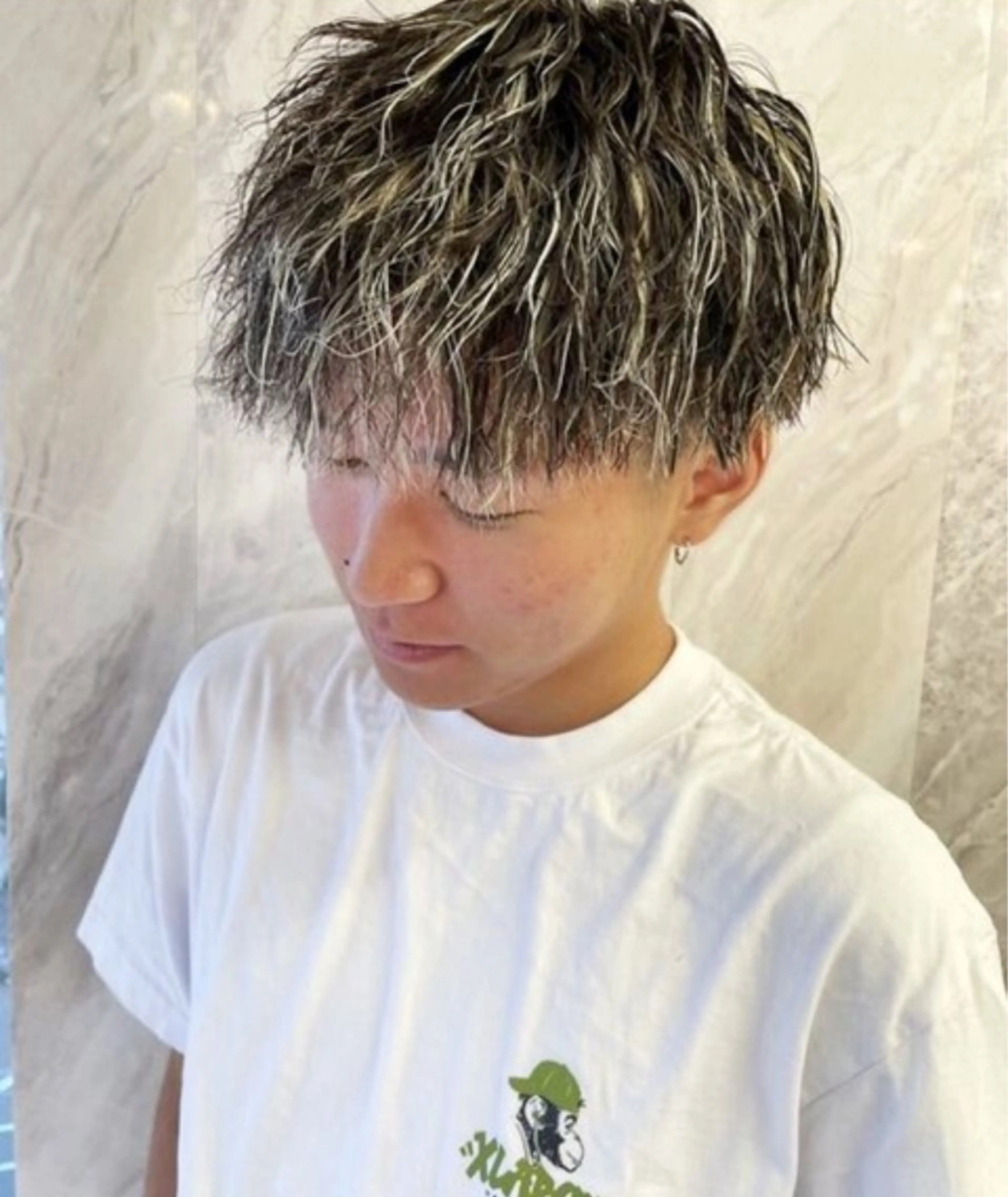 カット＋ハイライト、ローライト、メッシュ、インナーカラーの写真