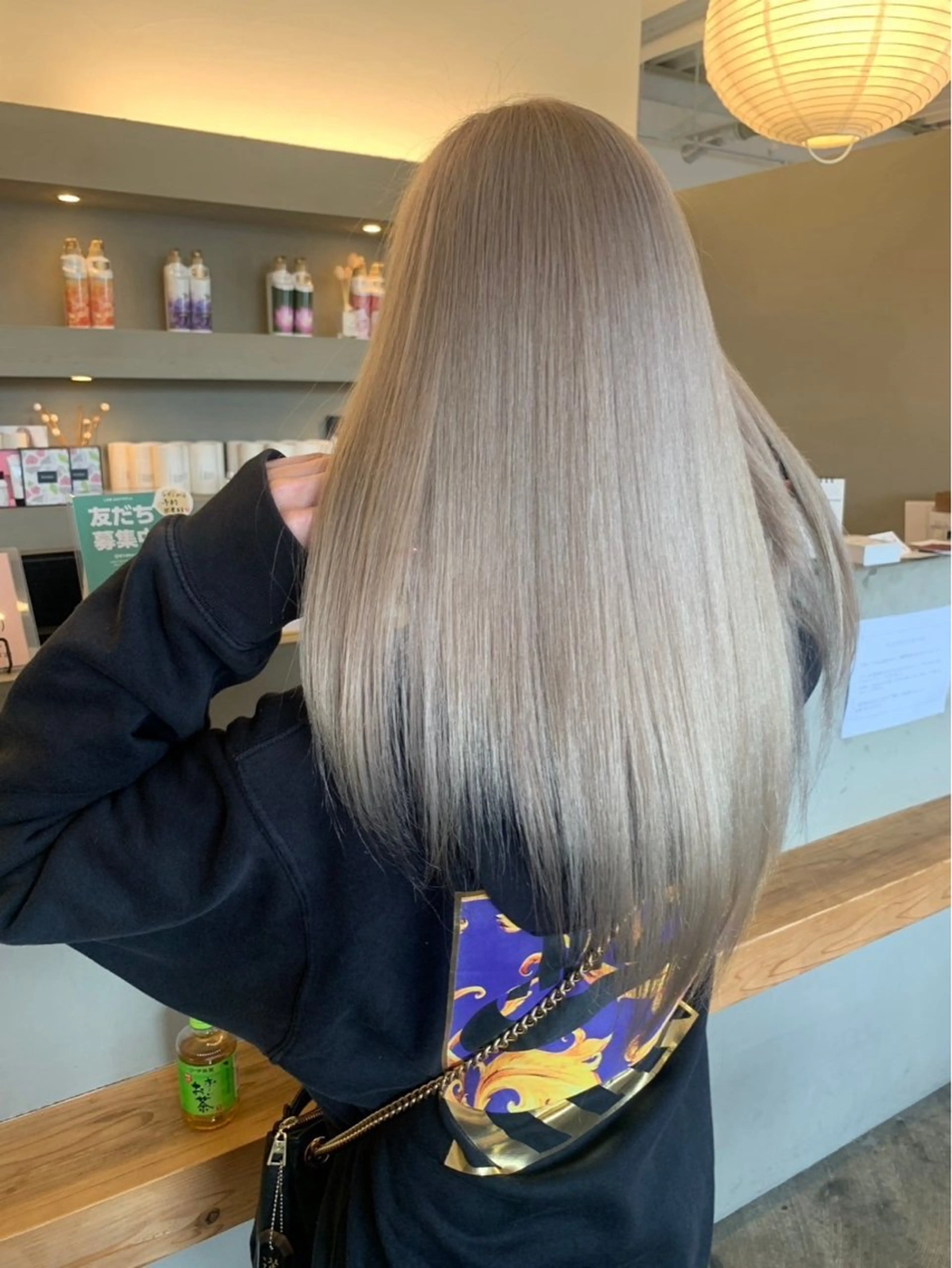 【✨️平日限定クーポン✨️】カット＋ブリーチカラー＆トリートメントの写真