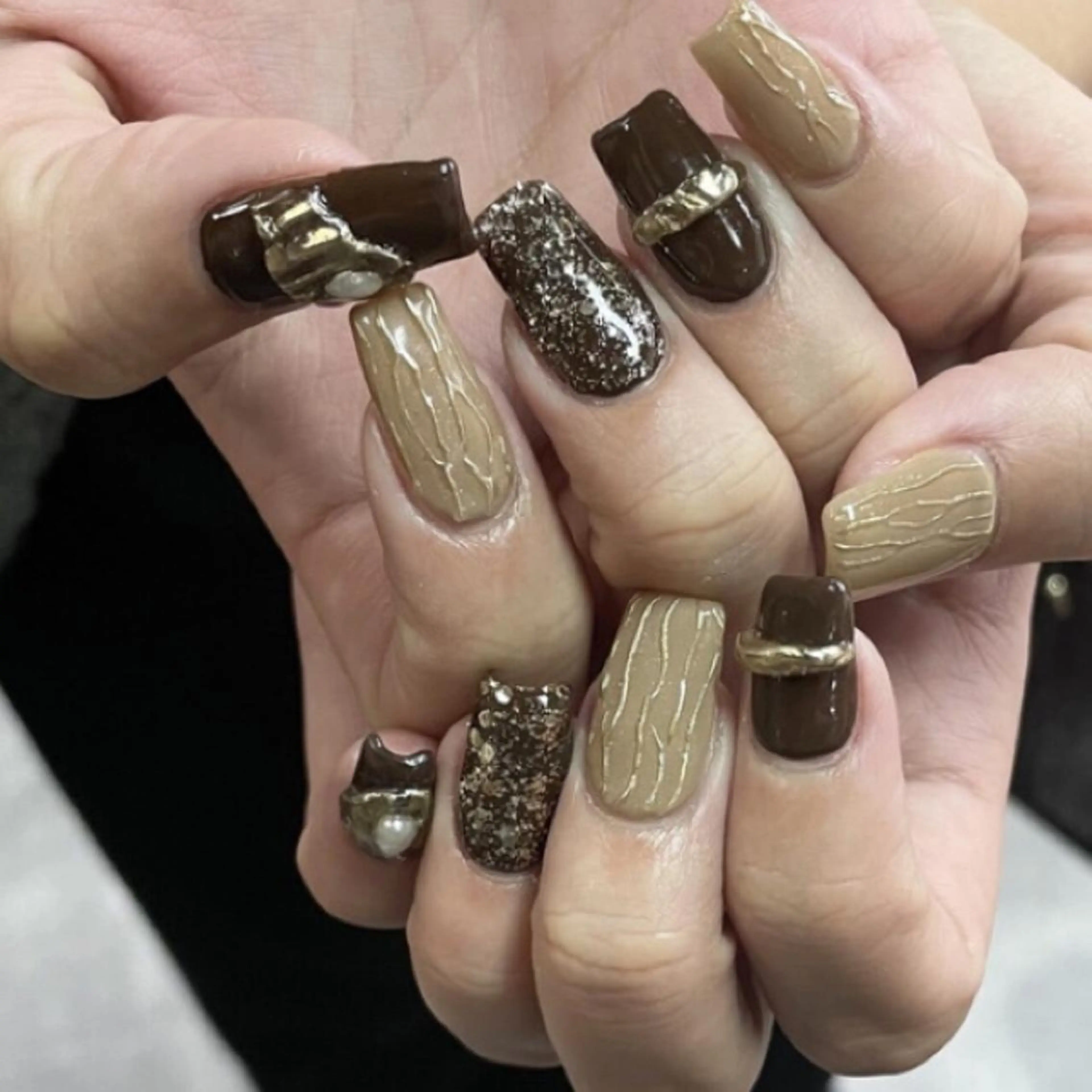 ネイル nailstudio eviz新宿店のネイルデザイン