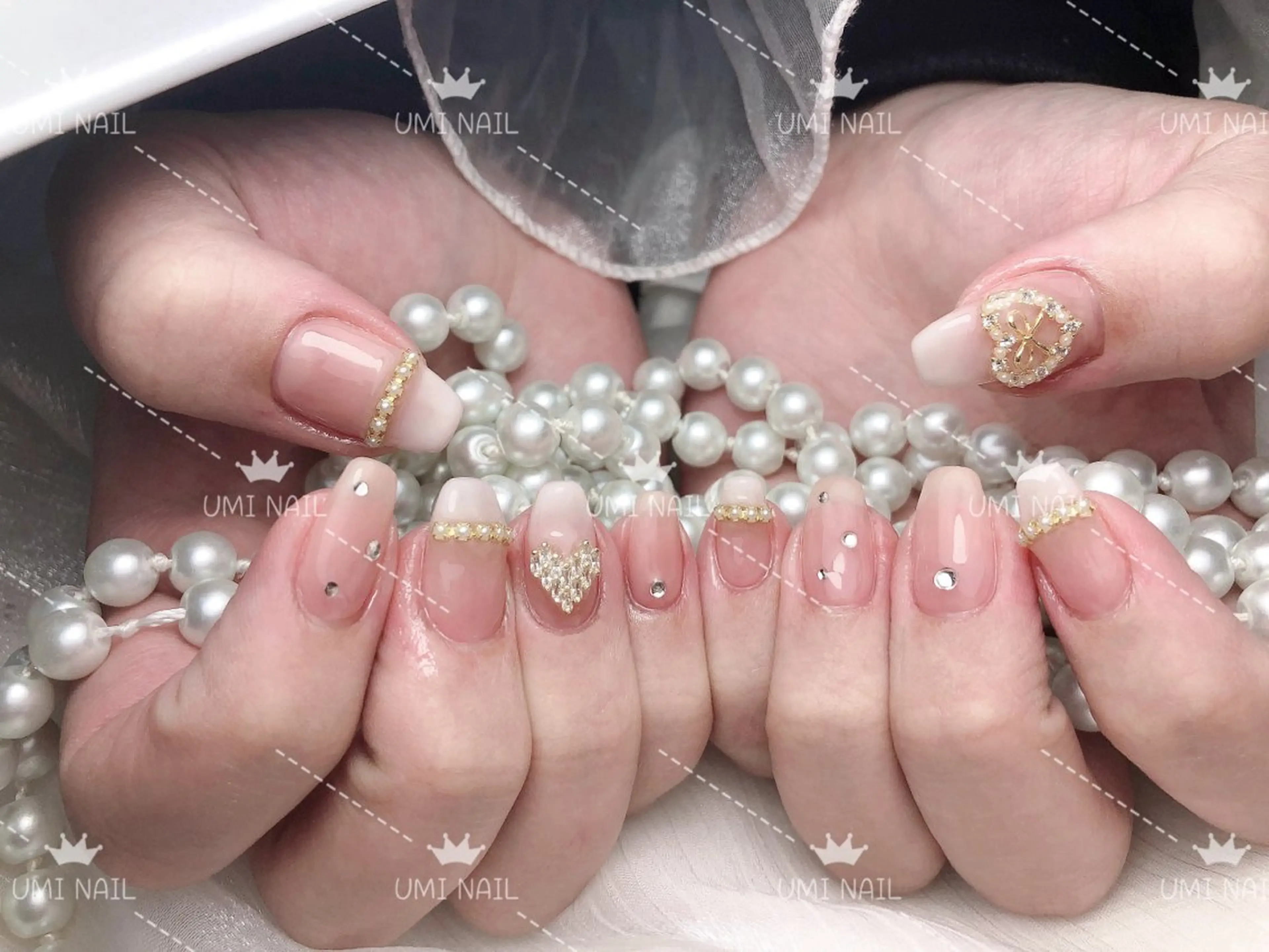 ネイル ハンドネイル フットネイル ハンドケア LUXE NAIL SALONのネイルデザイン