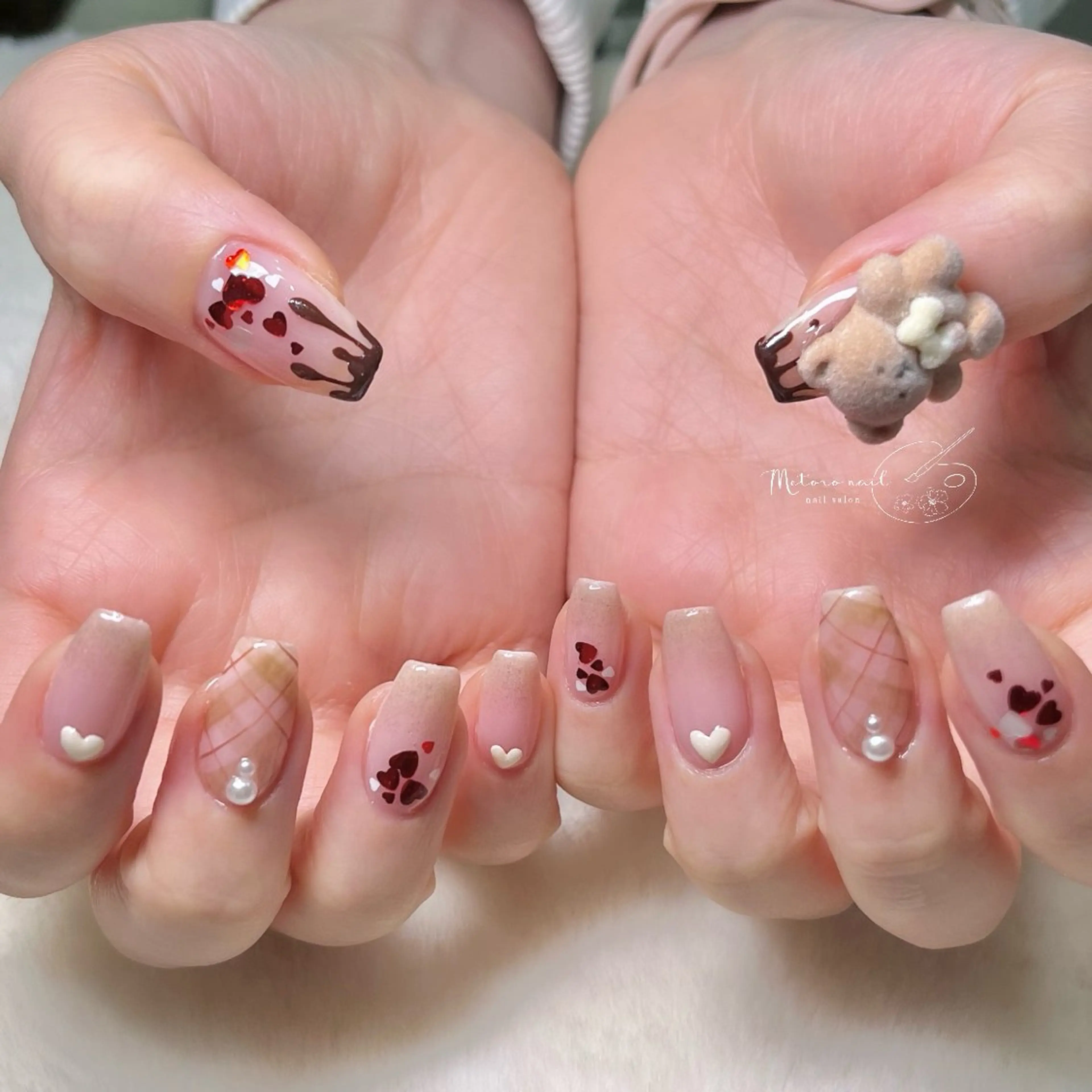 ネイル アートネイル ストーンネイル ハンドネイル METORO NAILのネイルデザイン