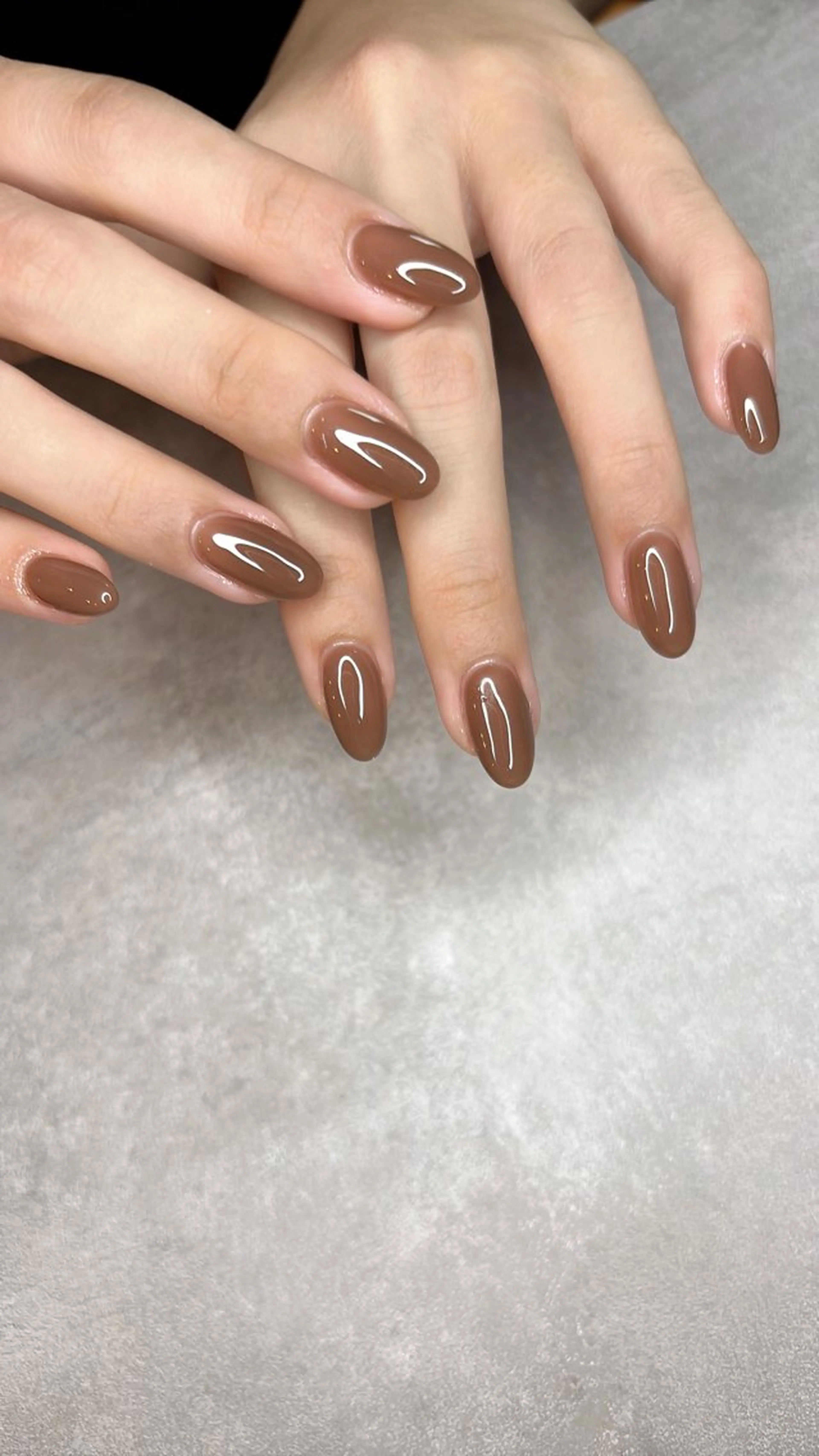 ネイル ブラウン 韓国ネイル ロングネイル 持ち込み ワンカラーネイル ハンドネイル happiness nailのネイルデザイン