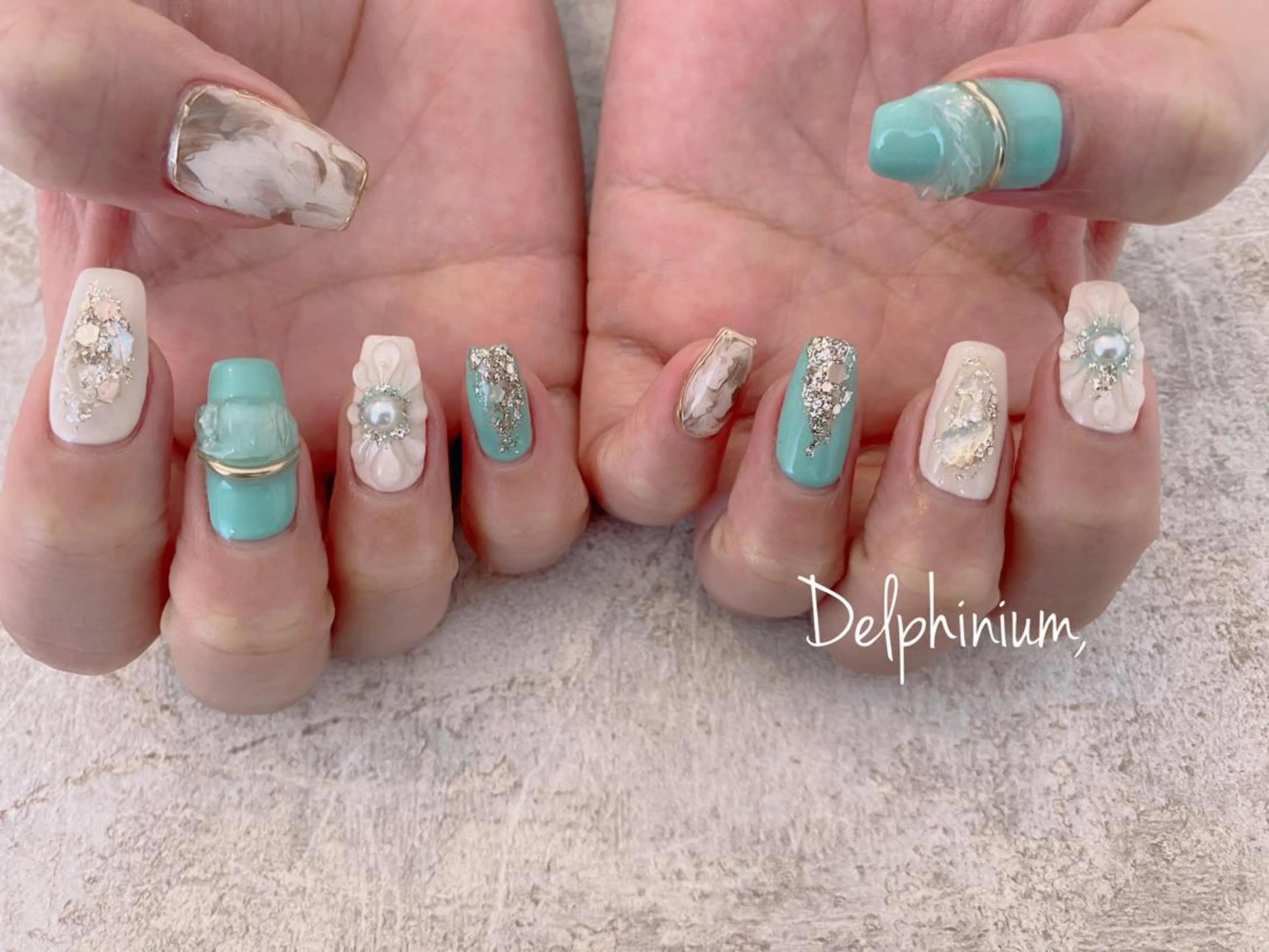 ネイル アートネイル ハンドネイル 岡本 友恵のネイルデザイン