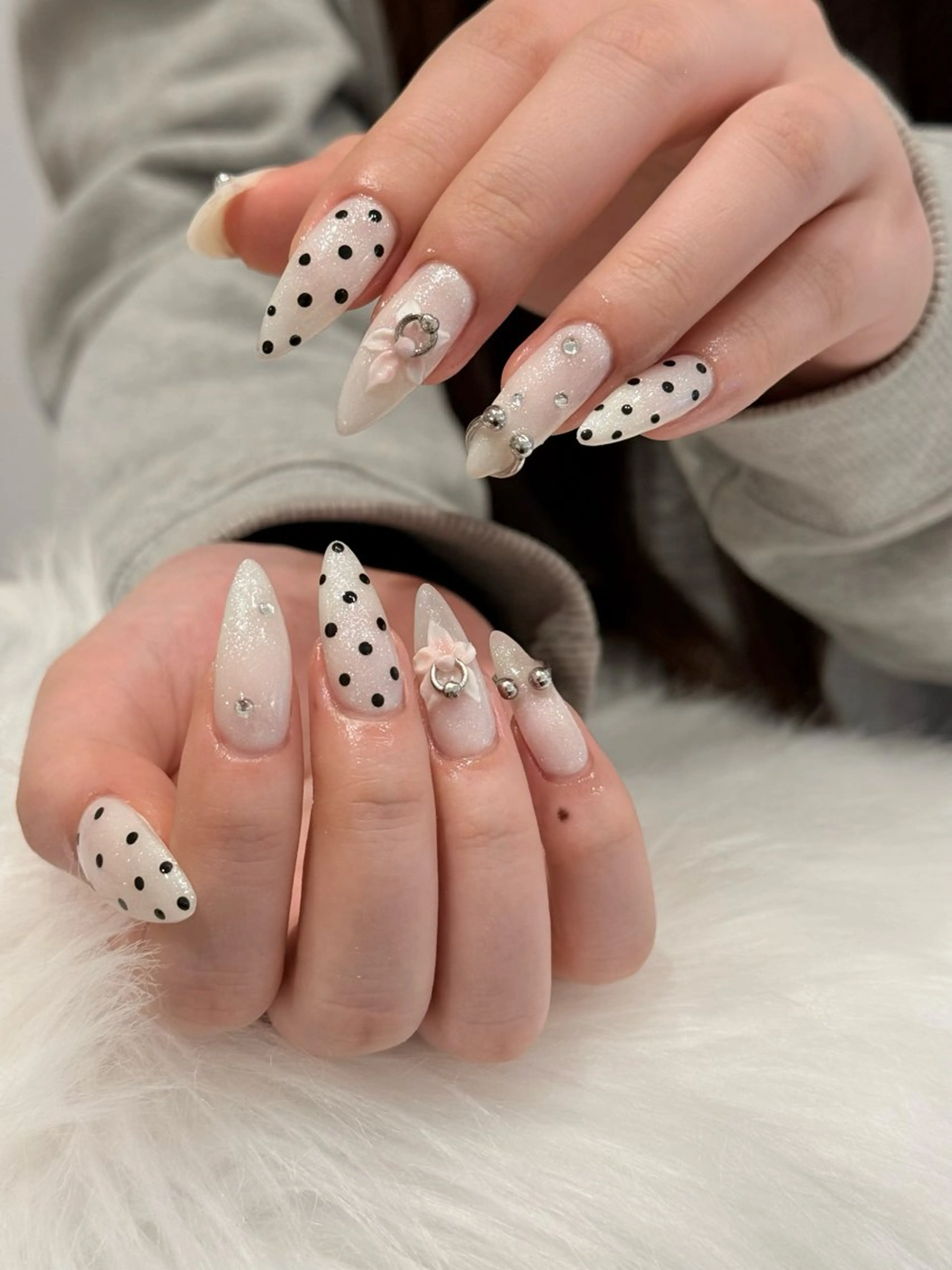 ネイル 韓国ネイル ニュアンスネイル シンプルネイル 春ネイル バレンタイン Nihonthy Nail 新宿所属・Nihonthy Nail 新宿のネイルデザイン