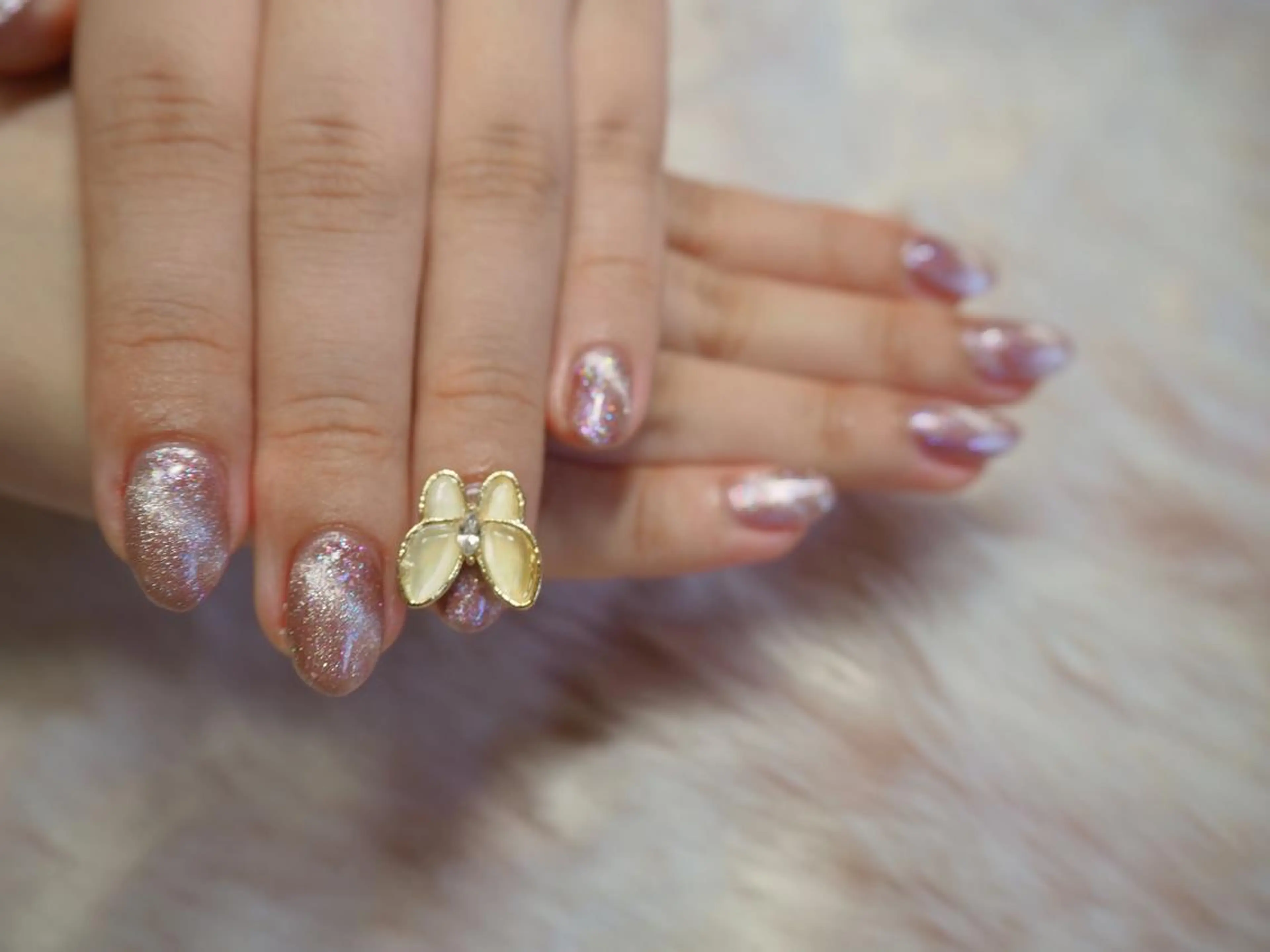 ネイル マグネットネイル ワンカラーネイル オーナーネイリスト MAKIのネイルデザイン