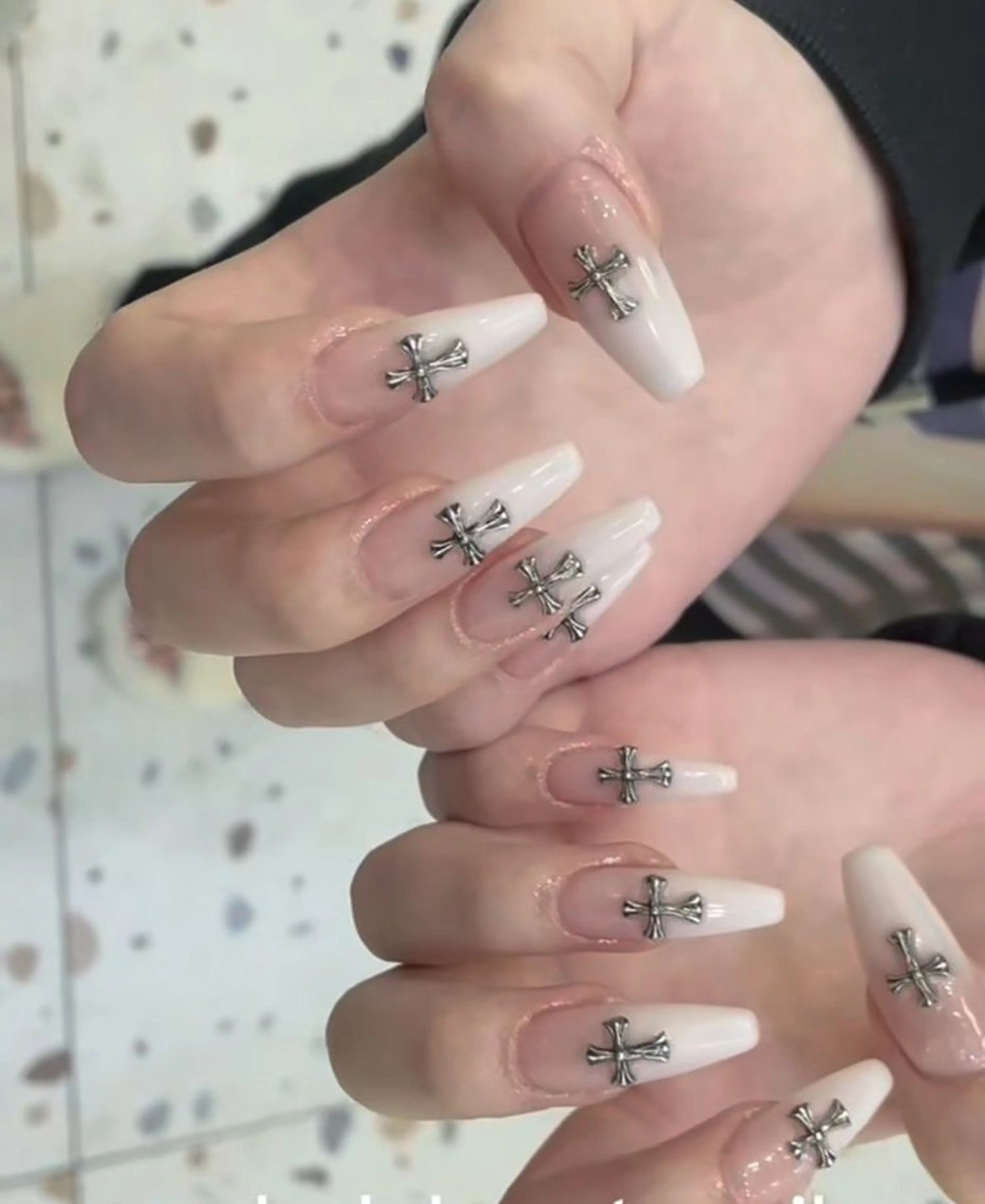 ネイル ハンドネイル NiJi Nailsのネイルデザイン