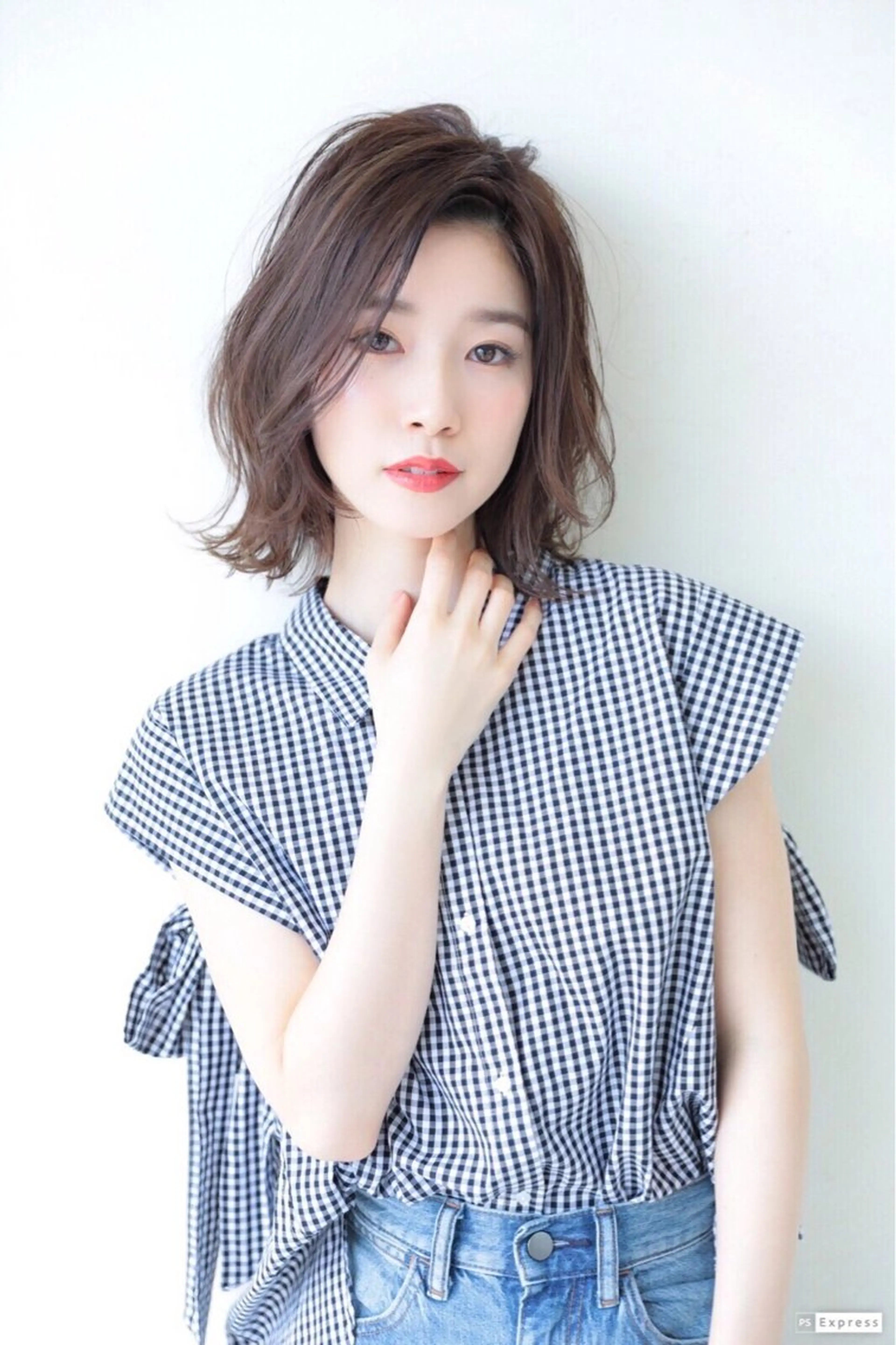 ショート カット ヘアカラー 鳥羽 正治のヘアスタイル
