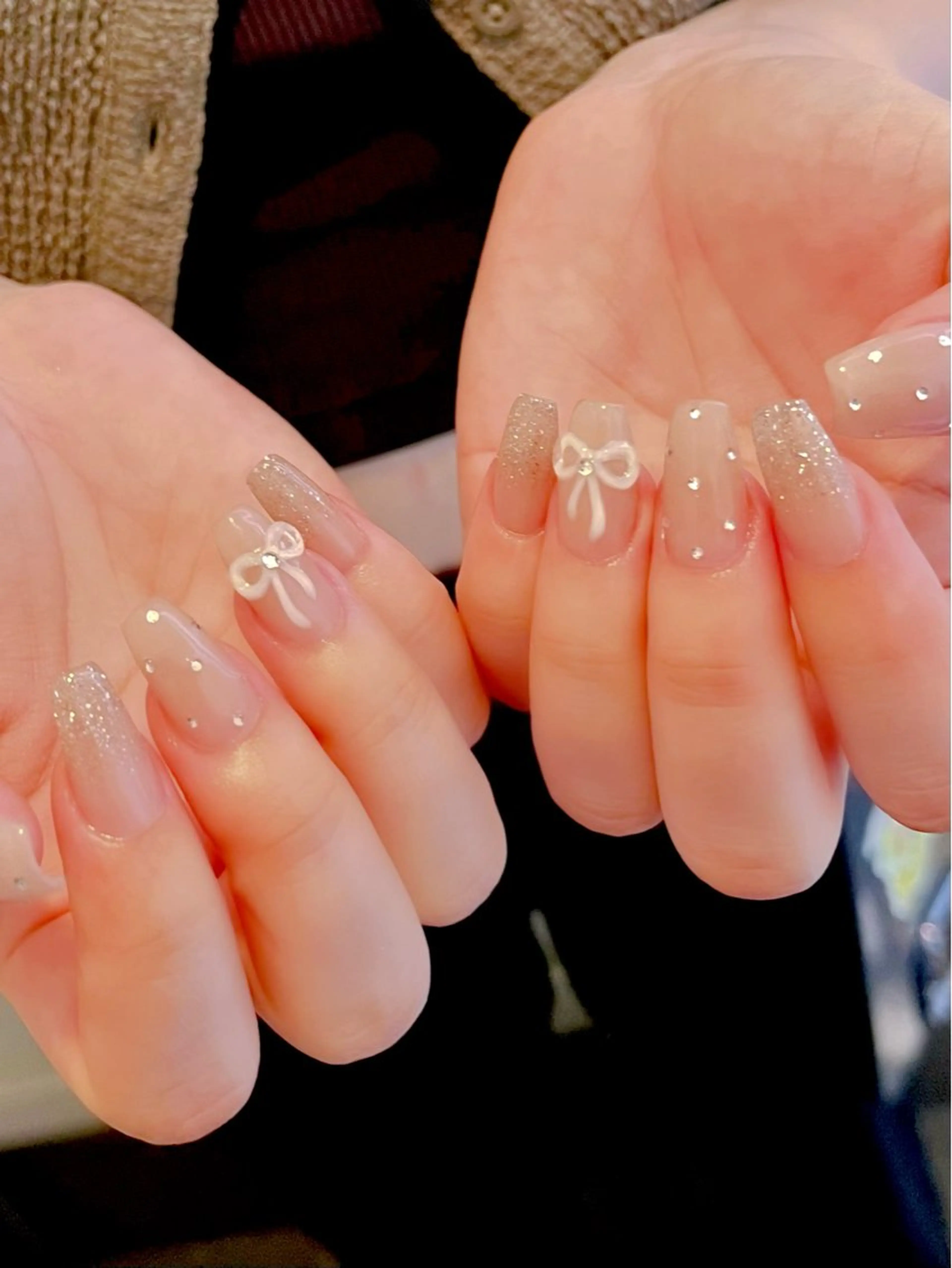 ネイル フットネイル キラキラネイル マグネットネイル ワンカラーネイル リボン nine.🦋 YUKOのネイルデザイン