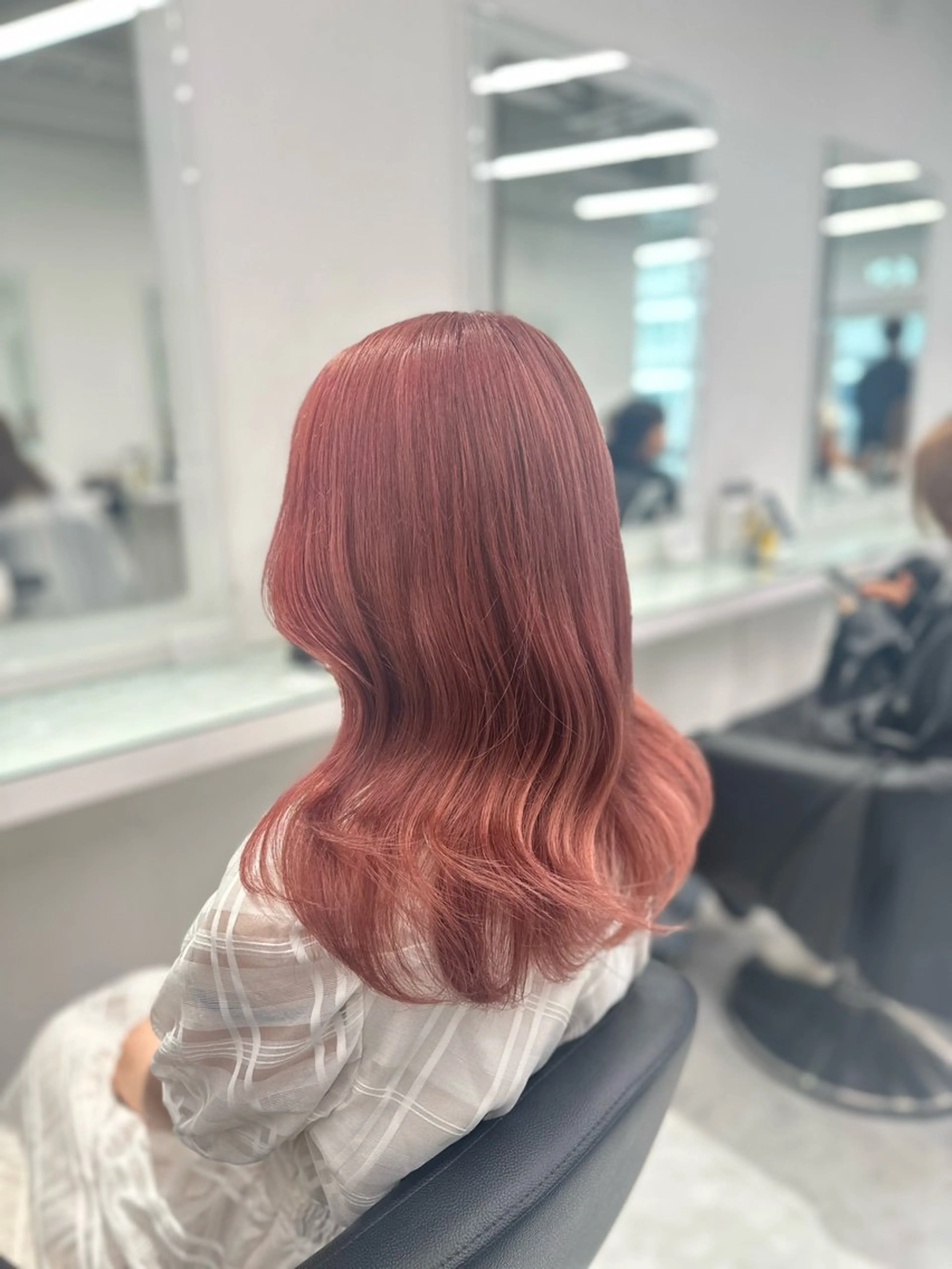 セミロング カラー ヘアカラー トリートメント ヘッドスパ ヘアセット ❄最強かわいいカラー ❄️MINA❄️のヘアスタイル