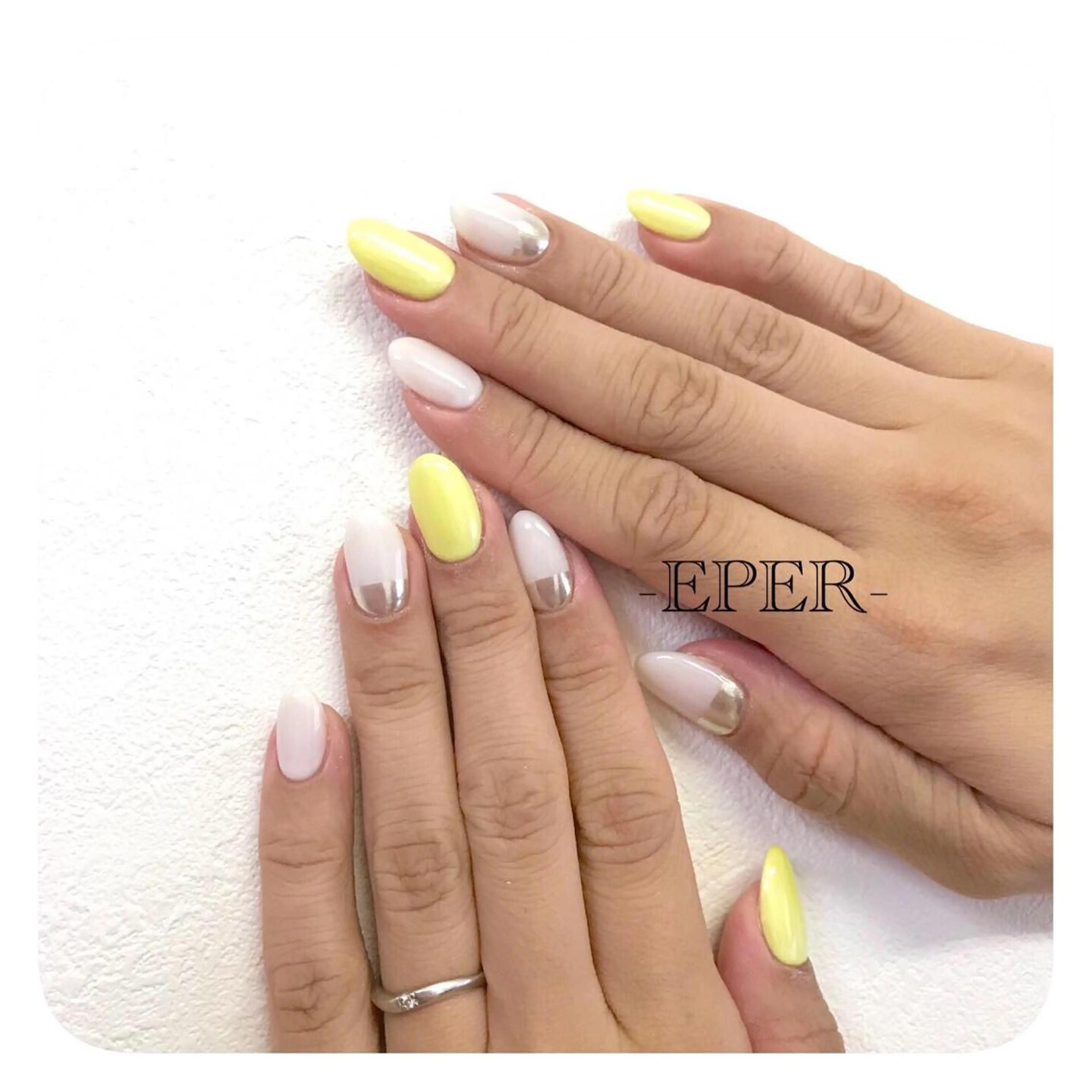 ネイル ミラーネイル ネイルサロン -EPER-エペルのネイルデザイン