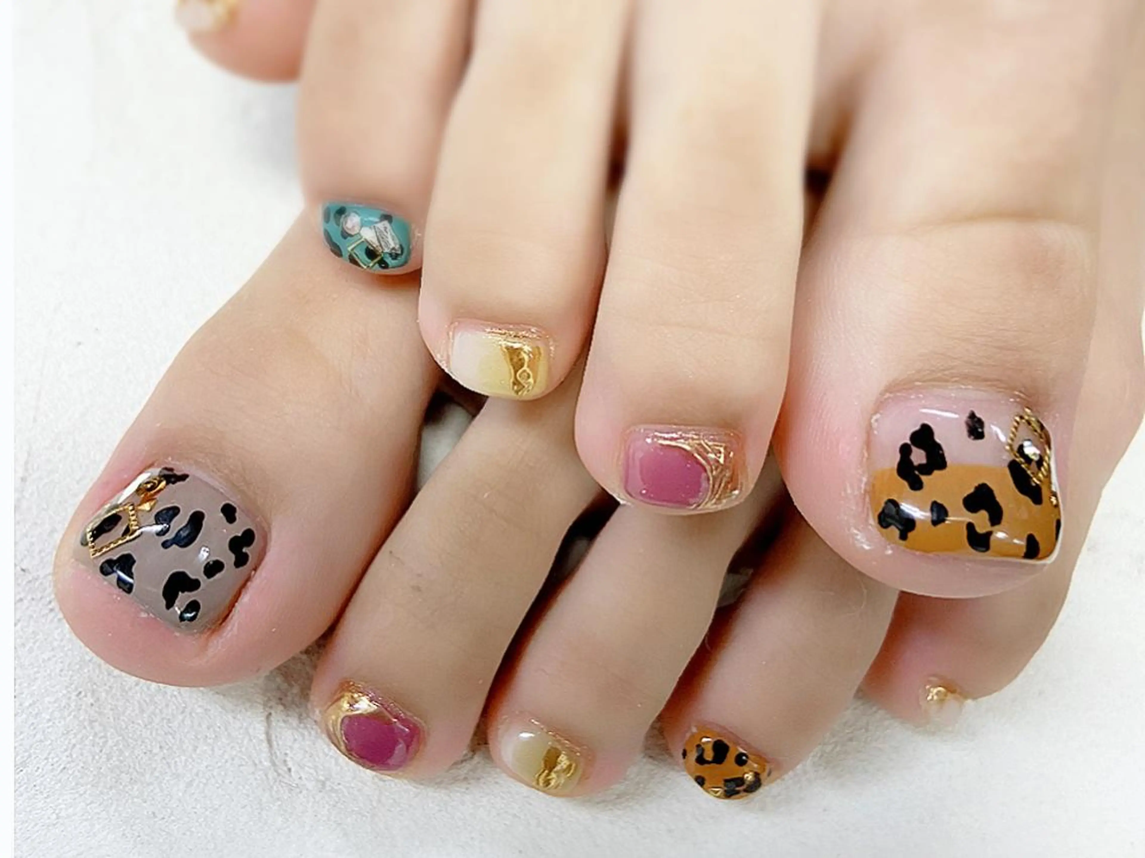 ネイル BIANCA Ouchidaのネイルデザイン