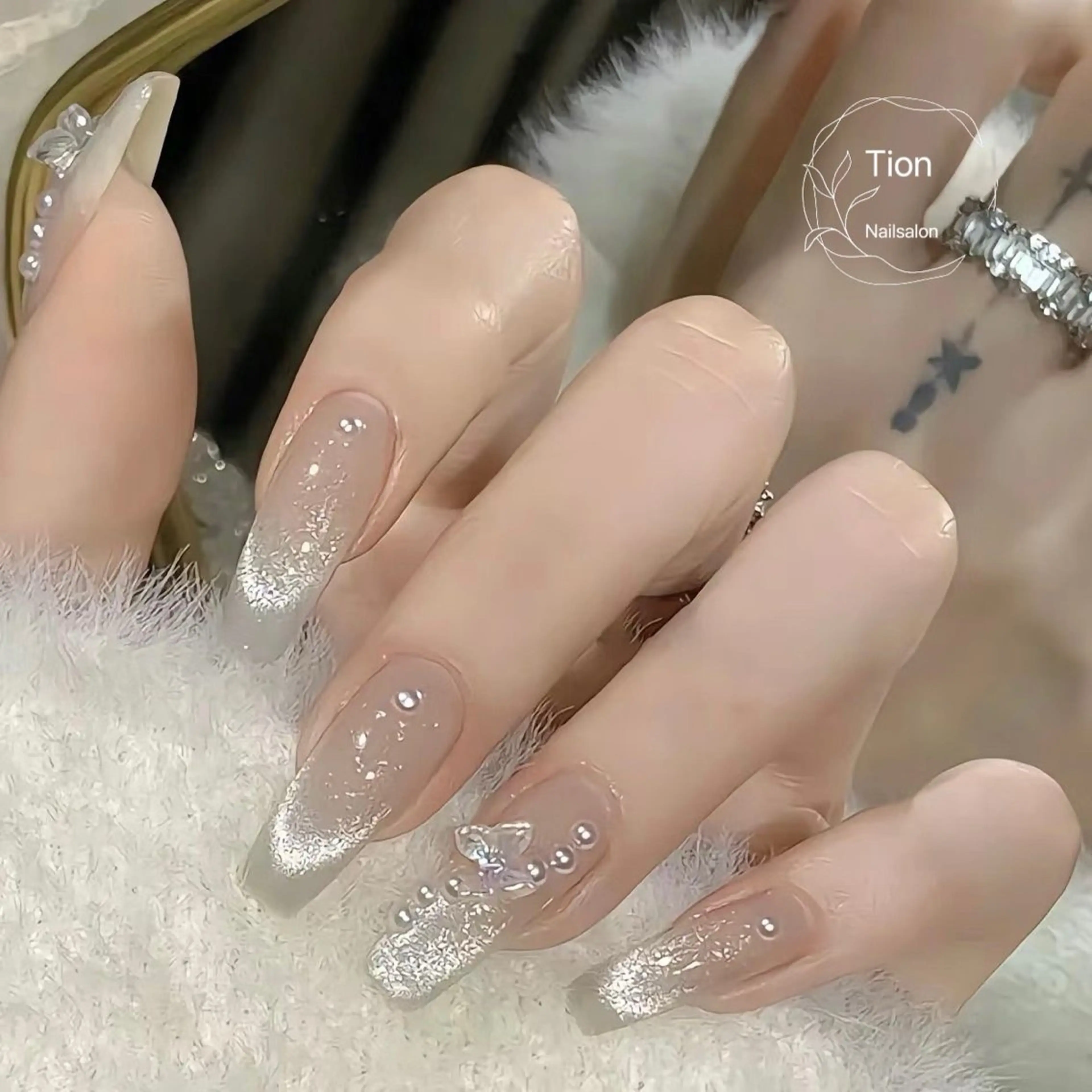 ネイル チークネイル 長さ出し フットネイル フレンチネイル ジェルネイル Nailsalon Tion 川崎店のネイルデザイン