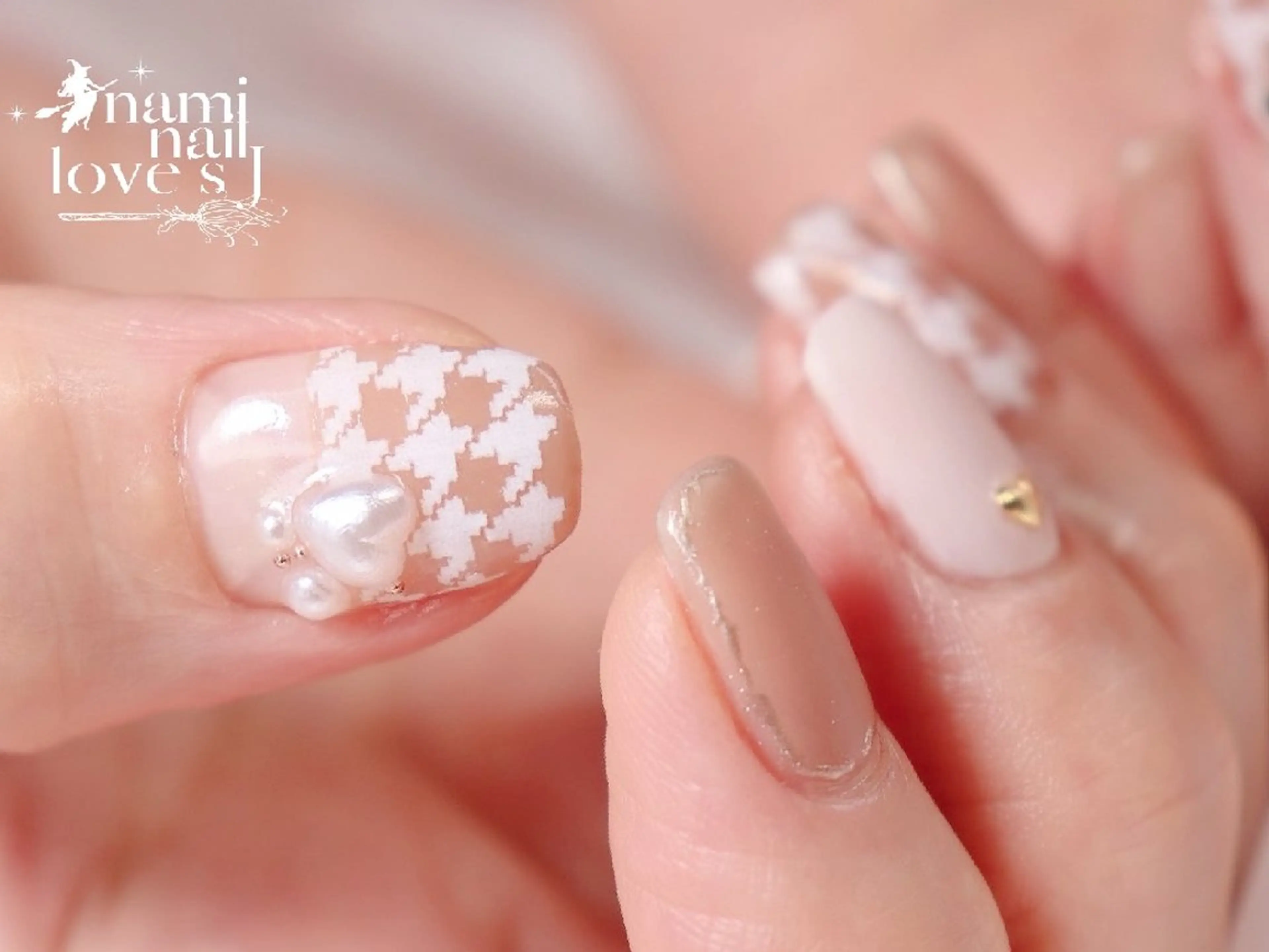 ネイル アートネイル ハート 内 奈美のネイルデザイン