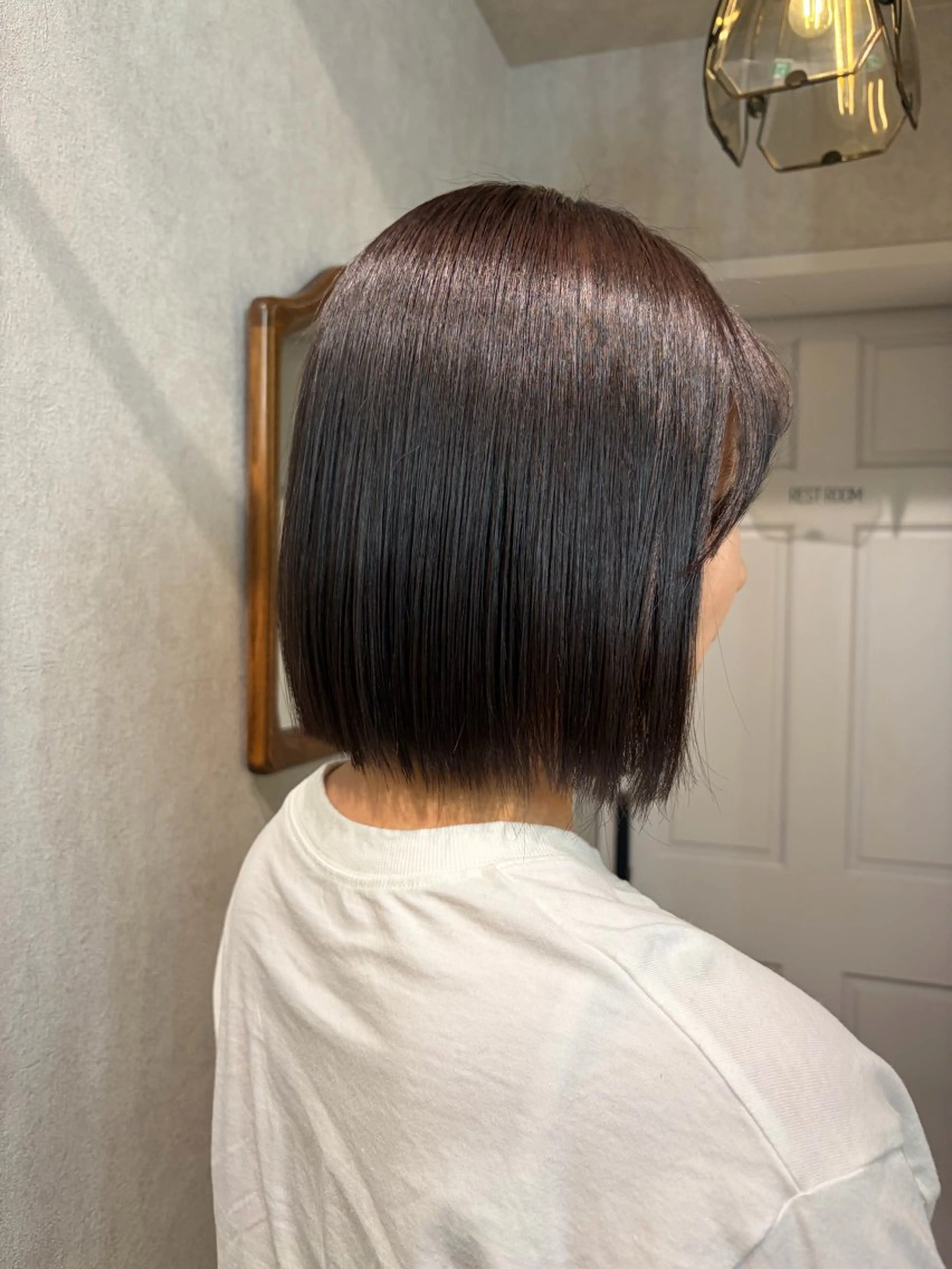 ミディアム カラー ブリーチ ブラウンカラー ラベンダーカラー ラベンダーブラウン ヘアカラー 派手髪ハイトーン💛 ネイル💅まりなのヘアスタイル