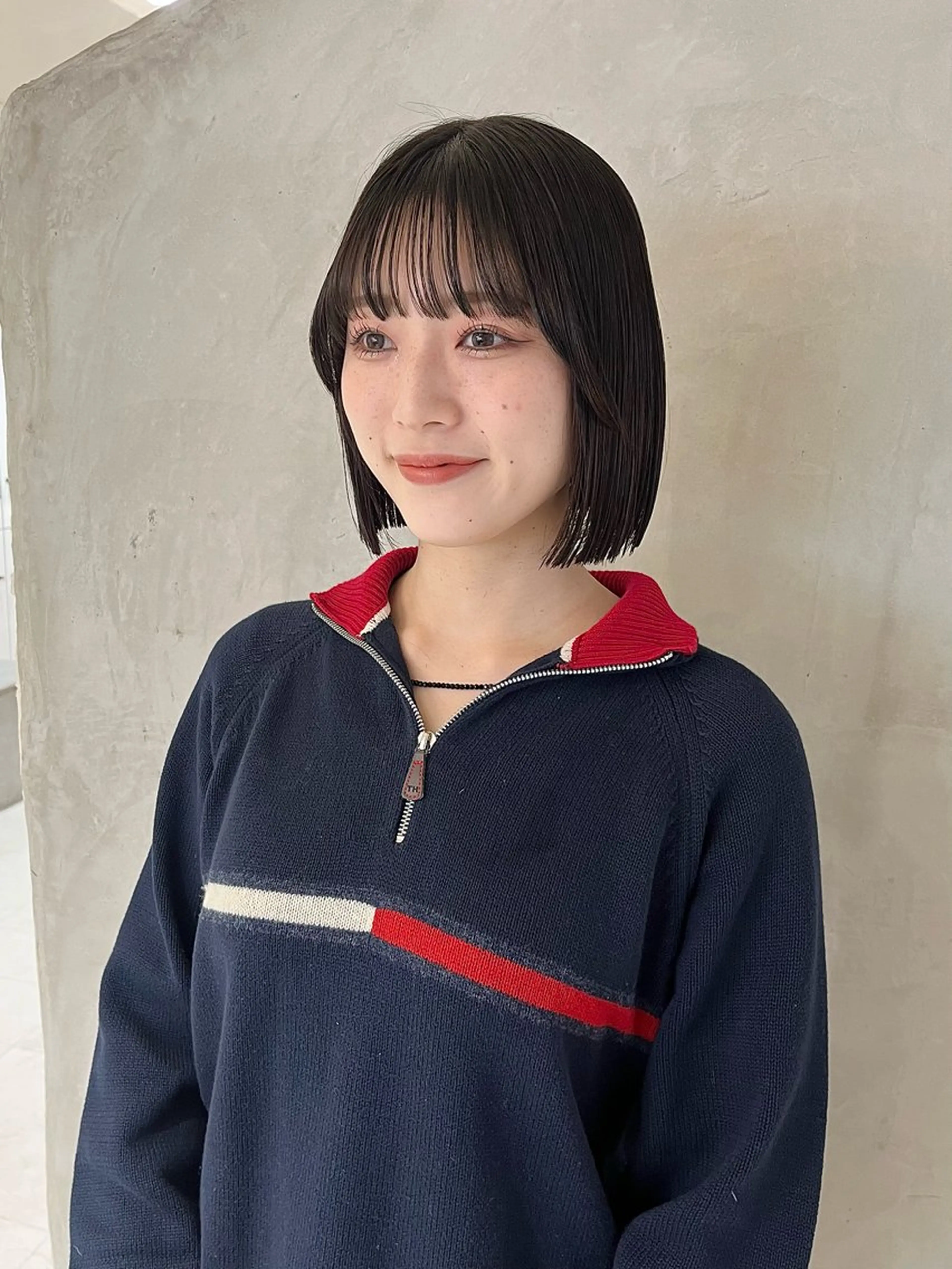 ミディアム ボブ カット トリートメント effect横浜所属・切りっぱなしボブ/ 艶カラー/綾莉のヘアスタイル