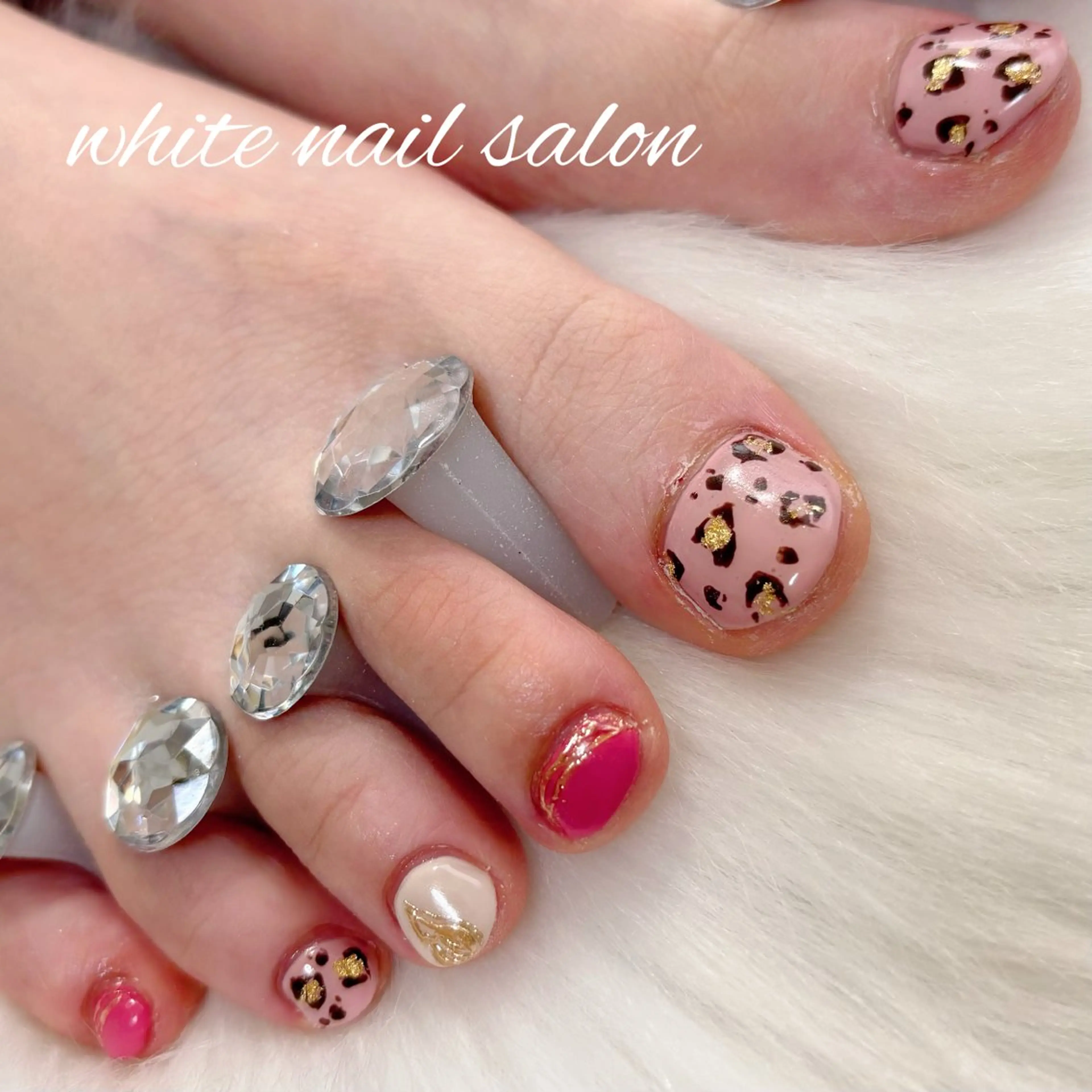 ネイル フットネイル フットネイル white nail salonのネイルデザイン