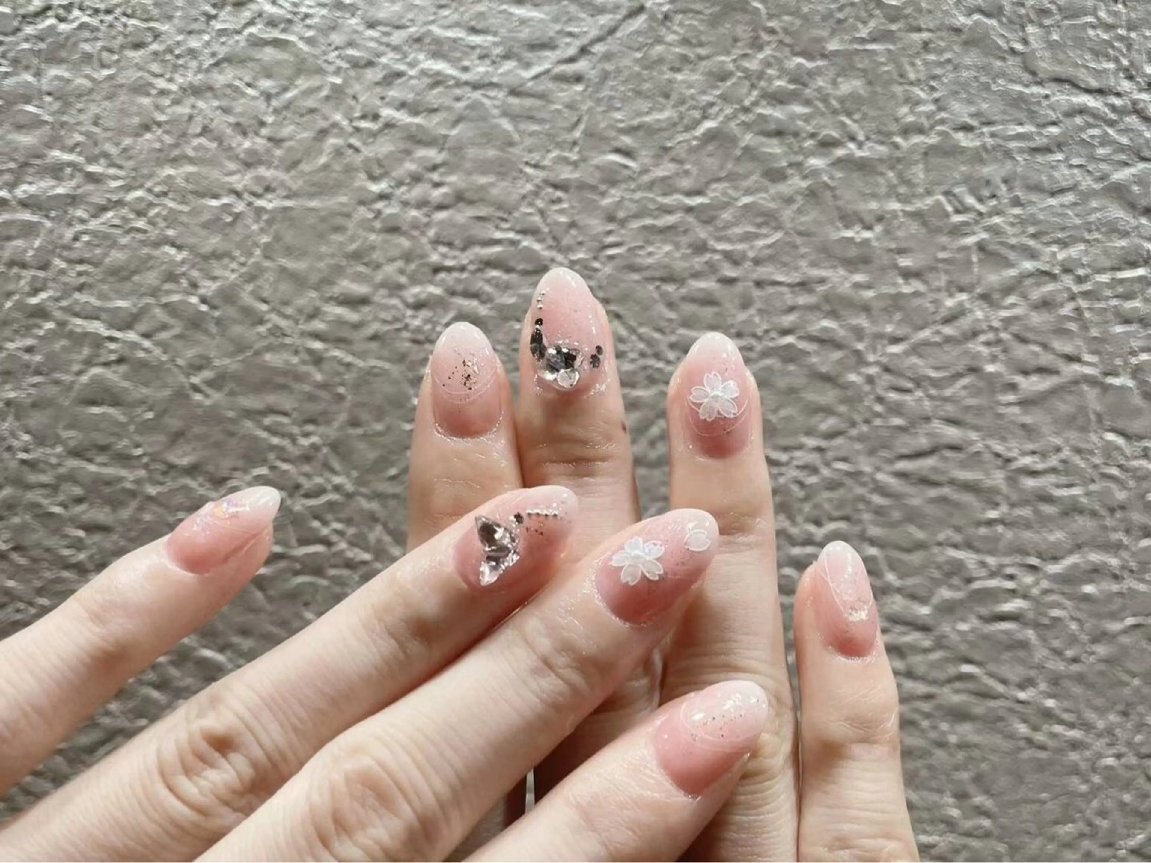 ネイル アートネイル フラワーネイル フットネイル ジェルネイル マグネットネイル Babarla　Nail　Salon所属・babarla Nailのネイルデザイン