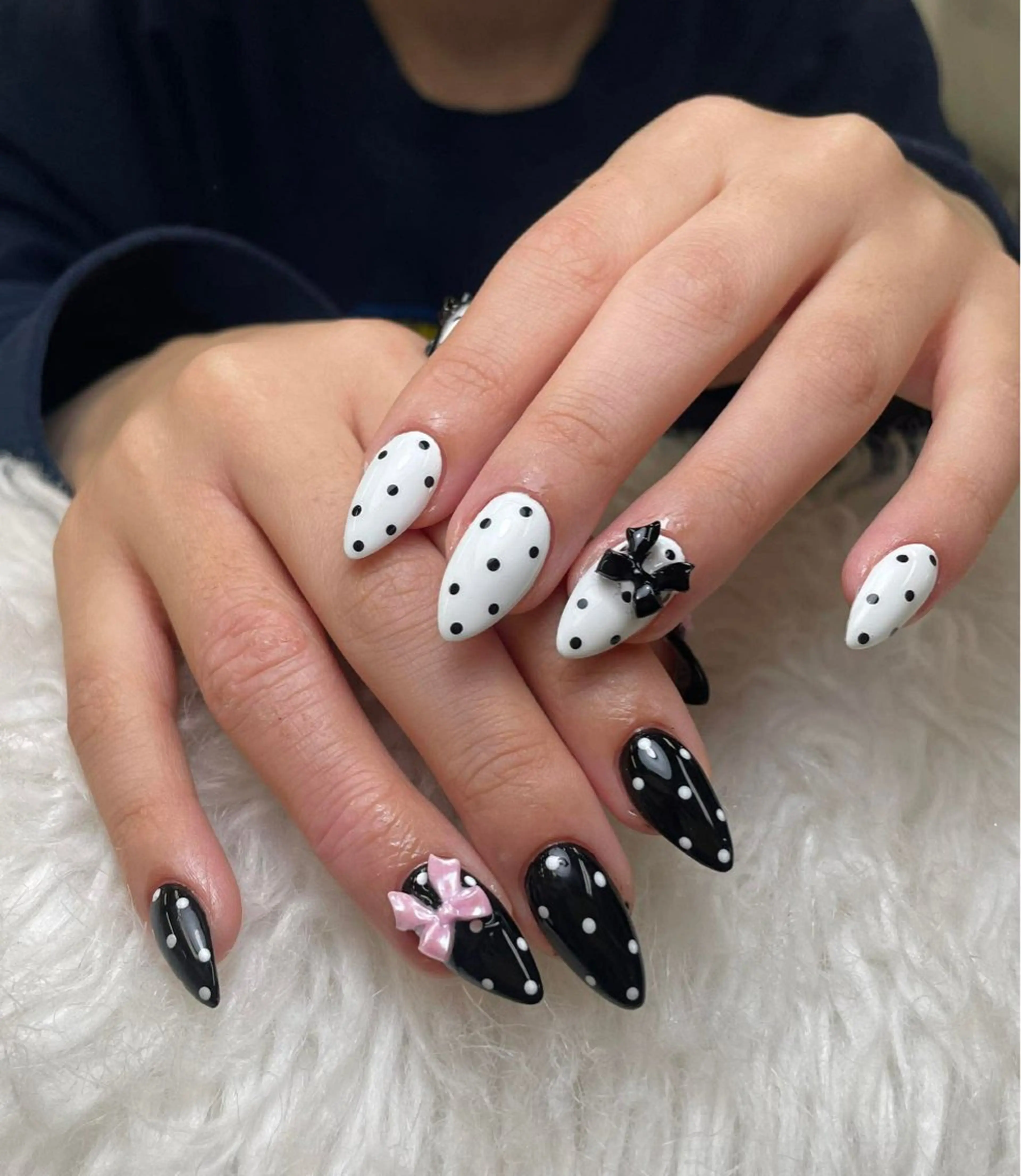 ネイル フレンチネイル ジェルネイル ガーリー 韓国ネイル ロングネイル ハンドネイル NieNail Nezukoのネイルデザイン