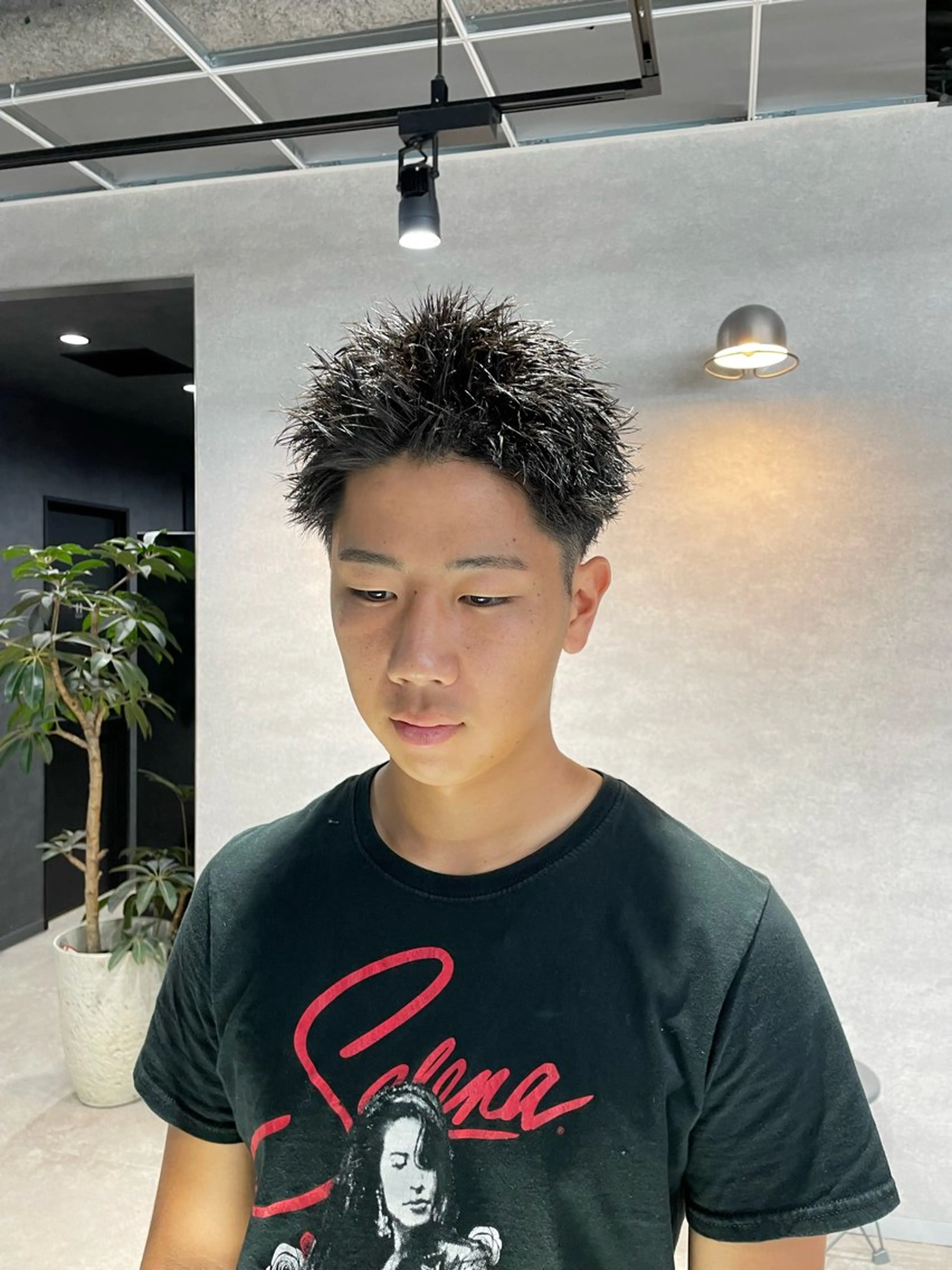 ショート メンズ スパイキーショート ショートヘア カット 垢抜けハイトーン☀／ 笑顔の美容師／しゅんのヘアスタイル