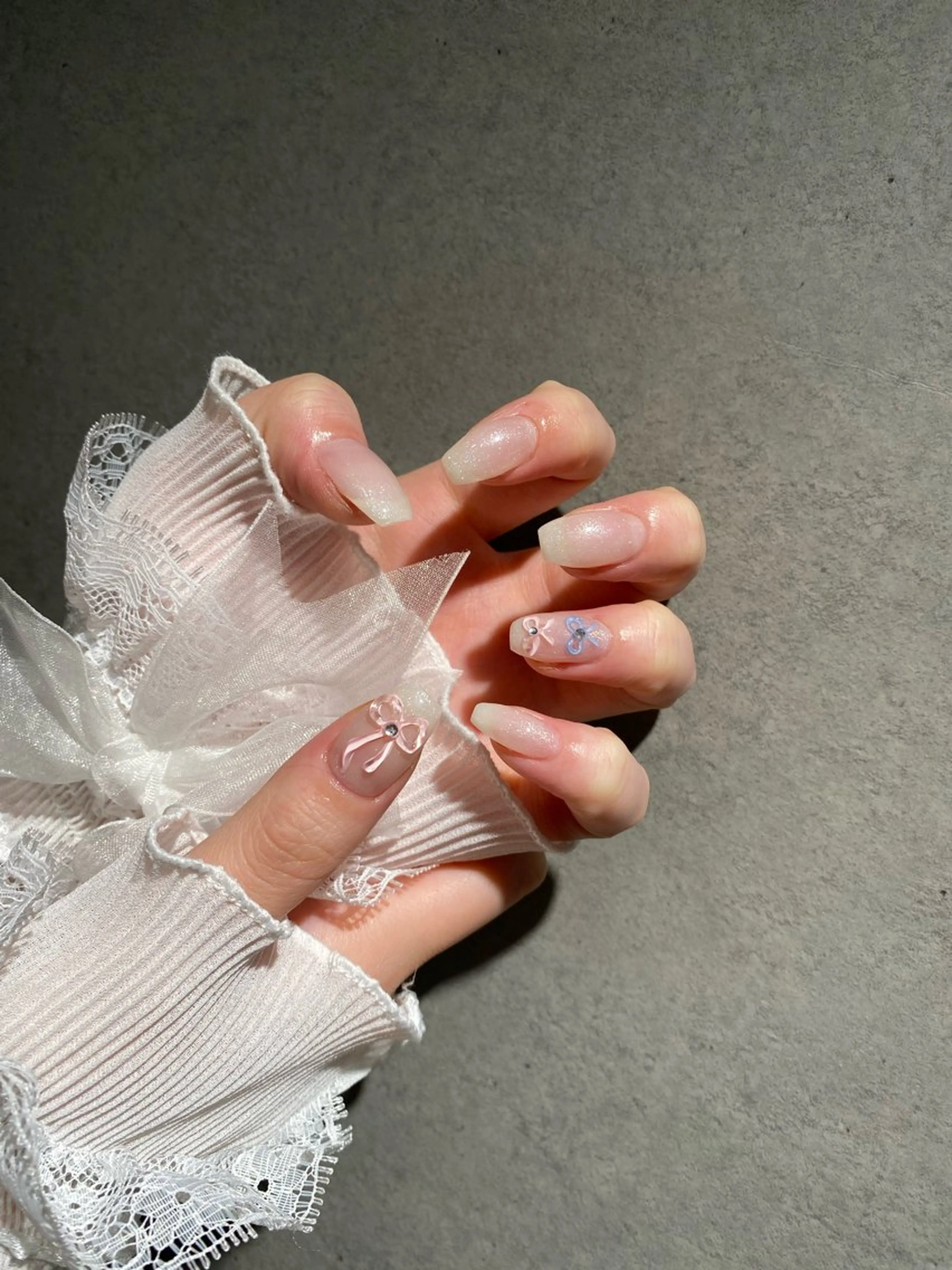 ネイル I-nailロング /ワンホン/キラキラのネイルデザイン