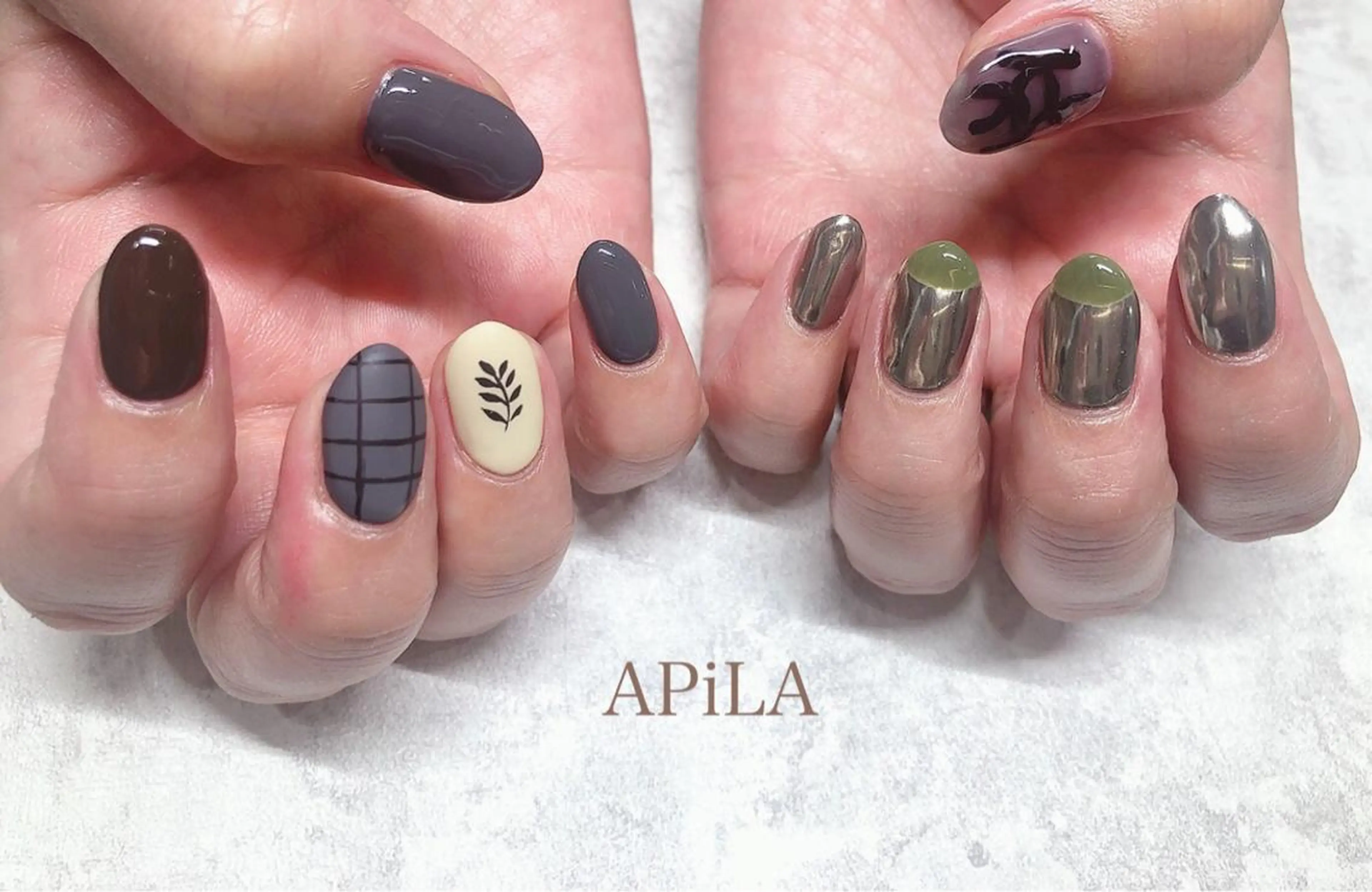 ネイル APiLA 甲斐田のネイルデザイン