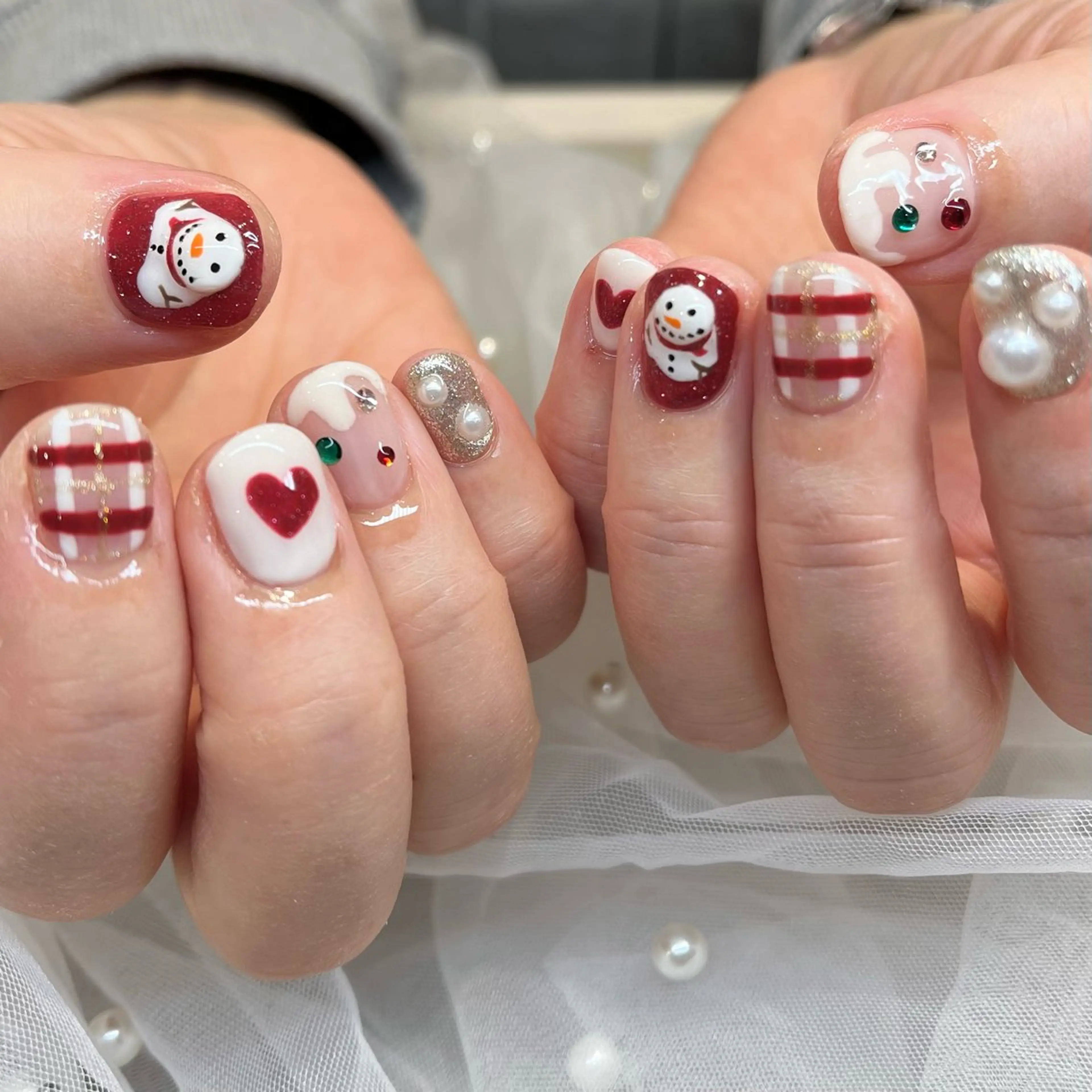 ネイル ハンドネイル 内田 里穂のネイルデザイン