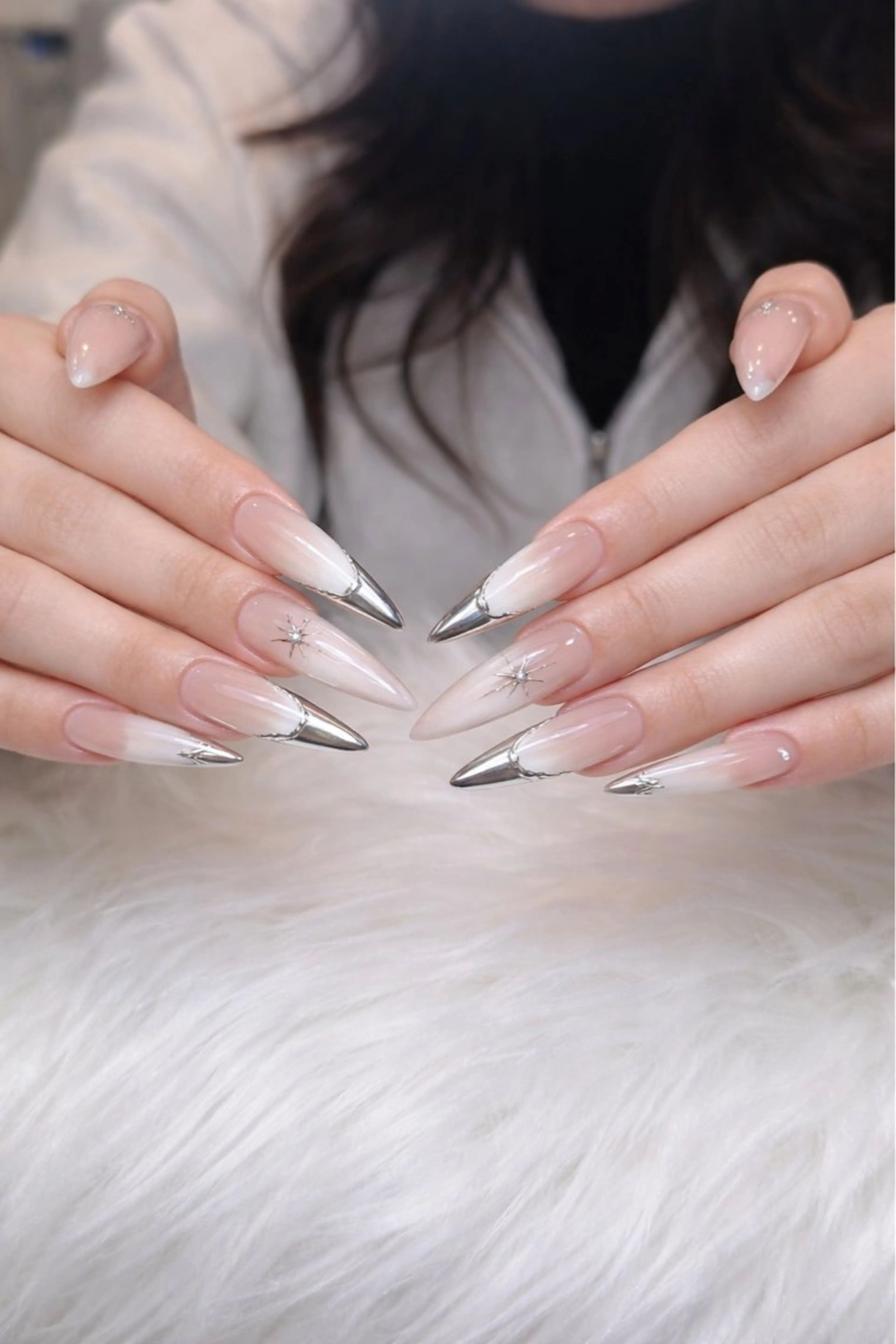 ネイル ガーリー 韓国ネイル ニュアンスネイル オフィスネイル ワンカラーネイル サン サンのネイルデザイン