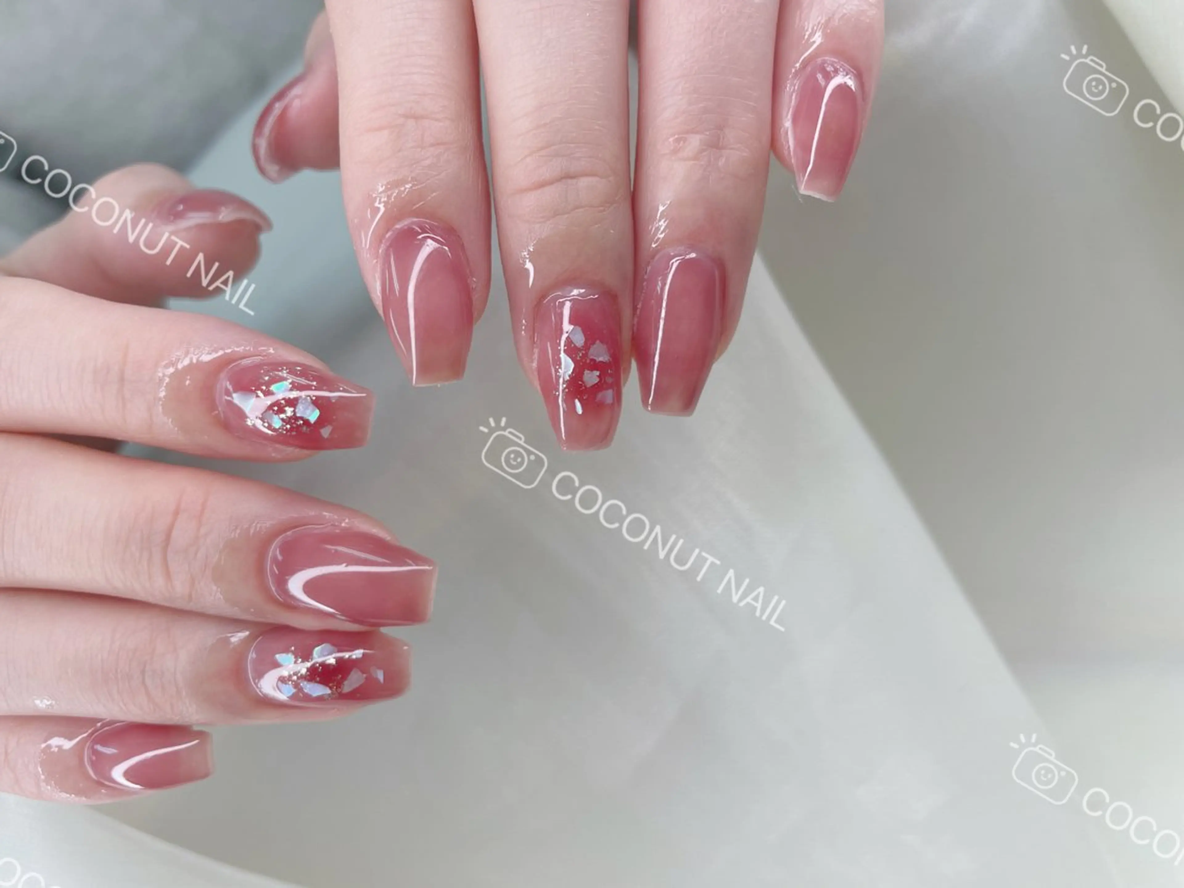 ネイル べっ甲ネイル フレンチネイル キラキラネイル マグネットネイル 大理石ネイル(マーブル) ハンドネイル 神田 ココナッツのネイルデザイン