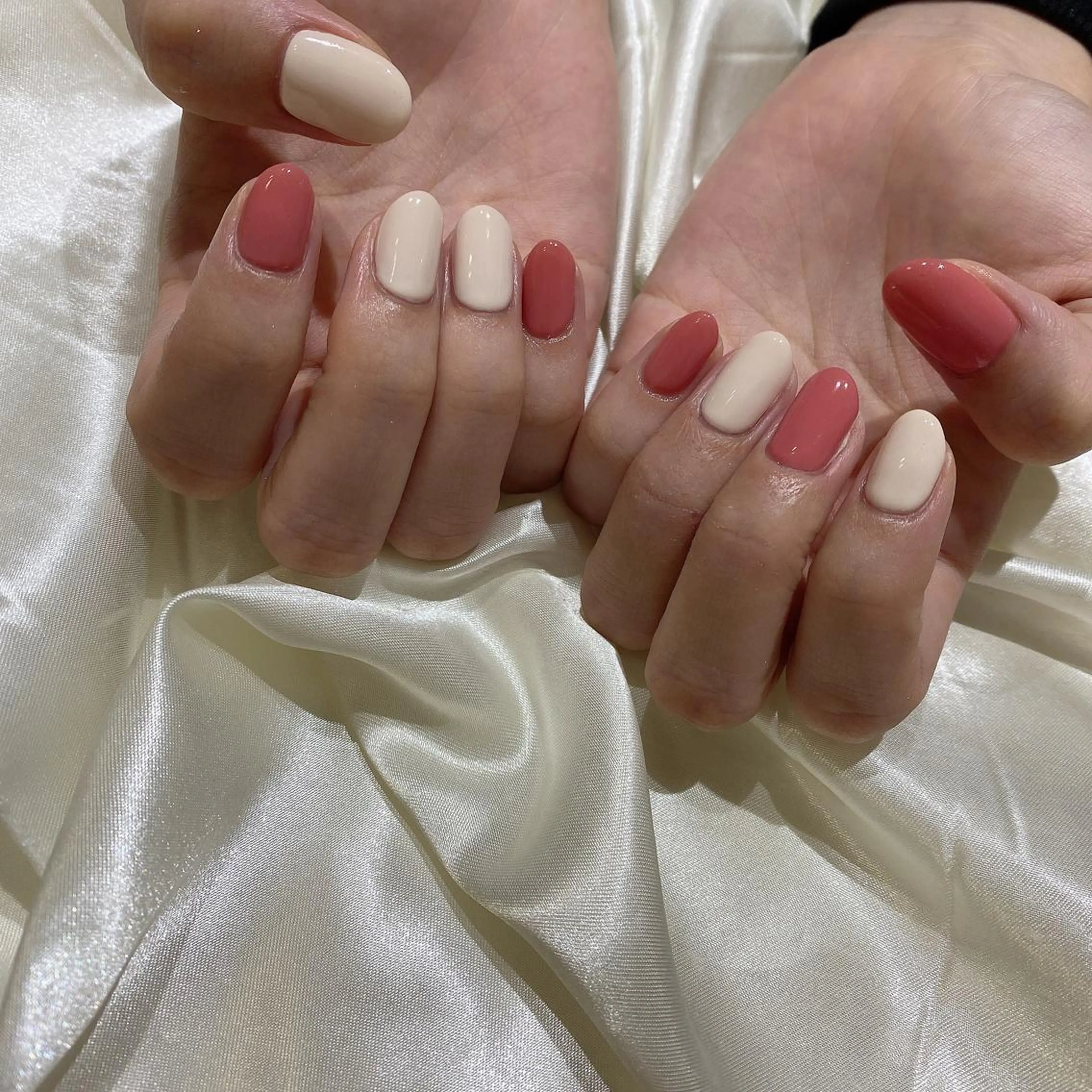 ネイル ハンドネイル 西岡 杏のネイルデザイン