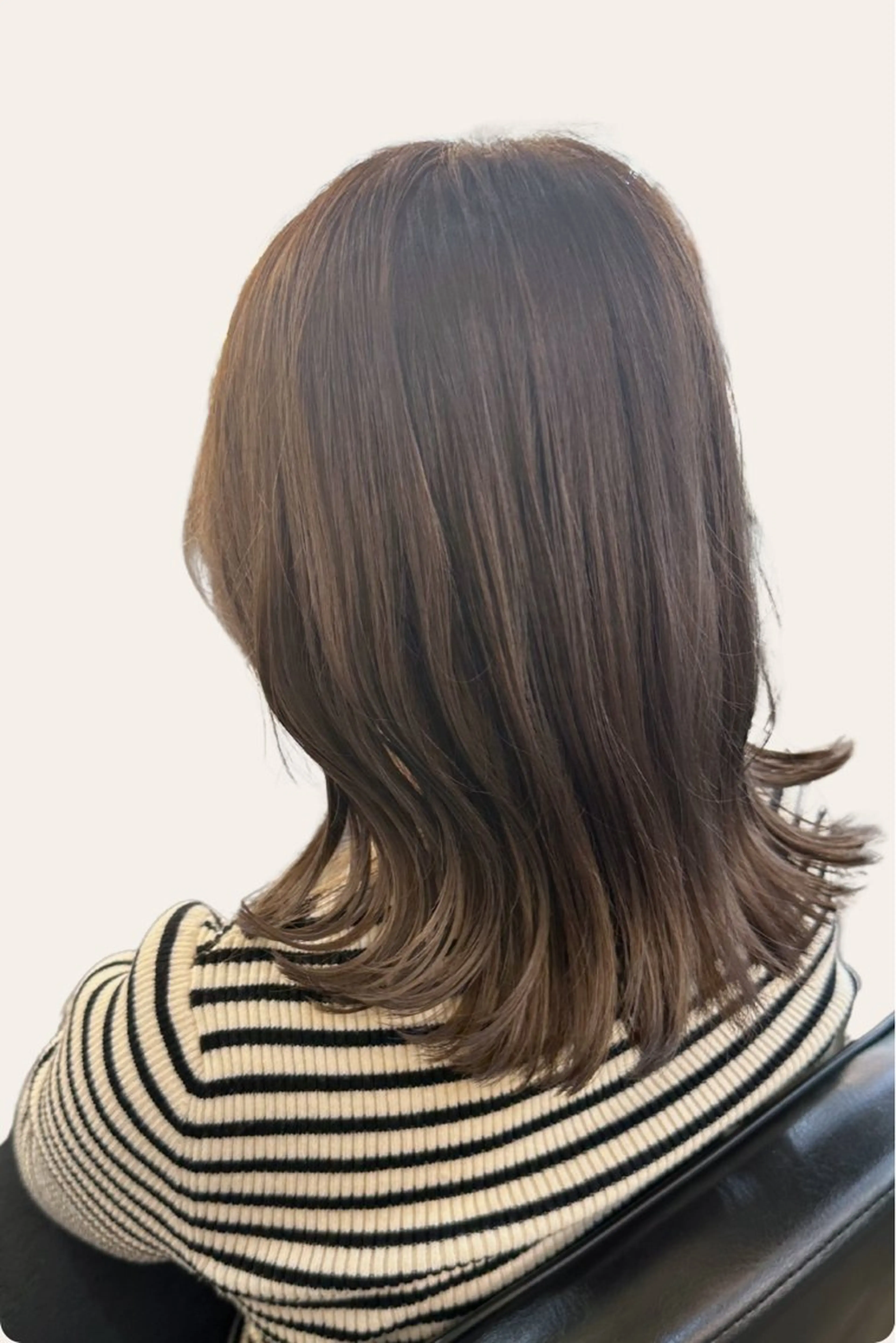 ミディアム カット ヘアカラー トリートメント レイヤー/ボブ/ 透明感カラー/ニワのヘアスタイル