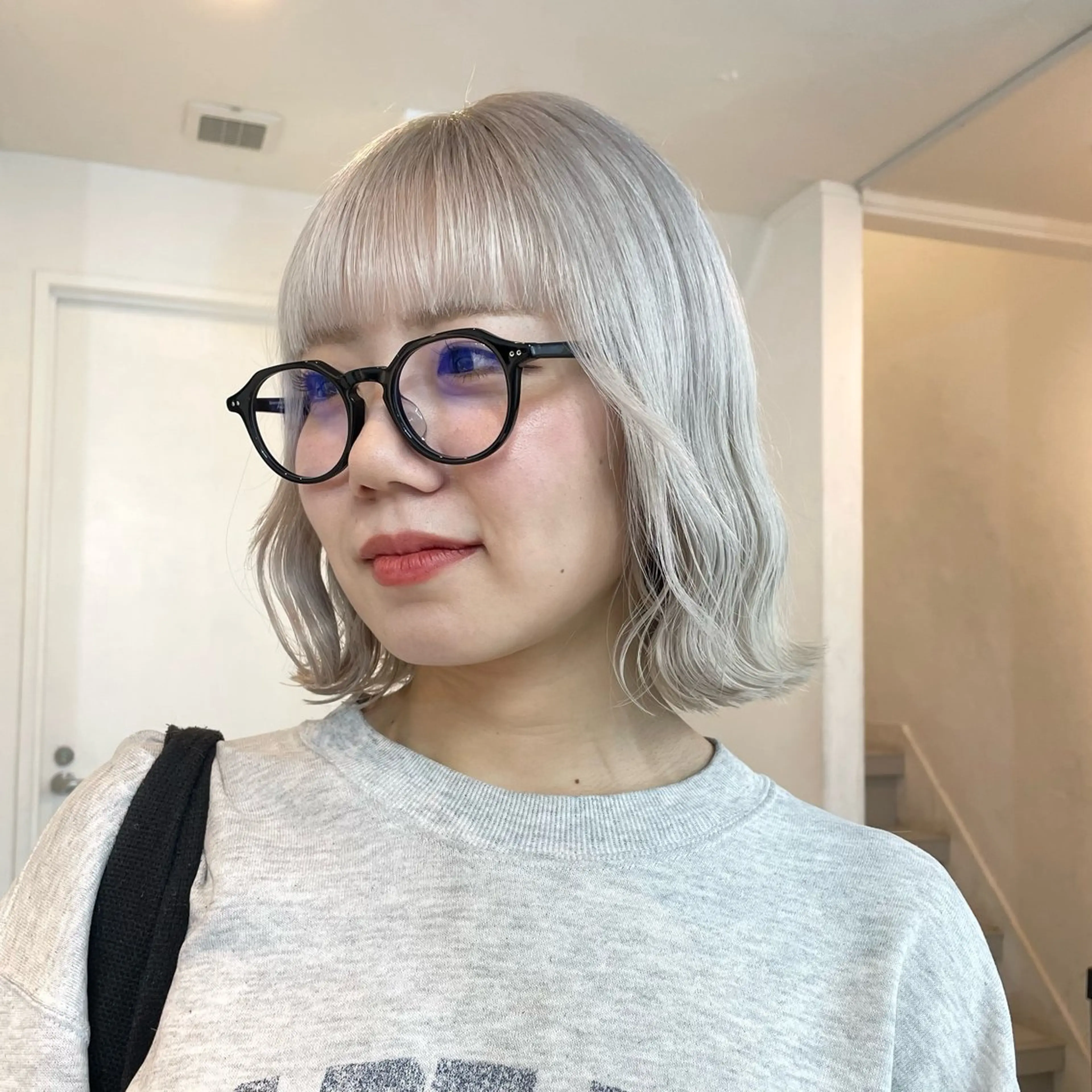 ショート カラー シルバー ホワイトシルバー ボブ ヘアカラー トリートメント ヘアセット ブロンド・ハイトーン ／遠藤将太のヘアスタイル