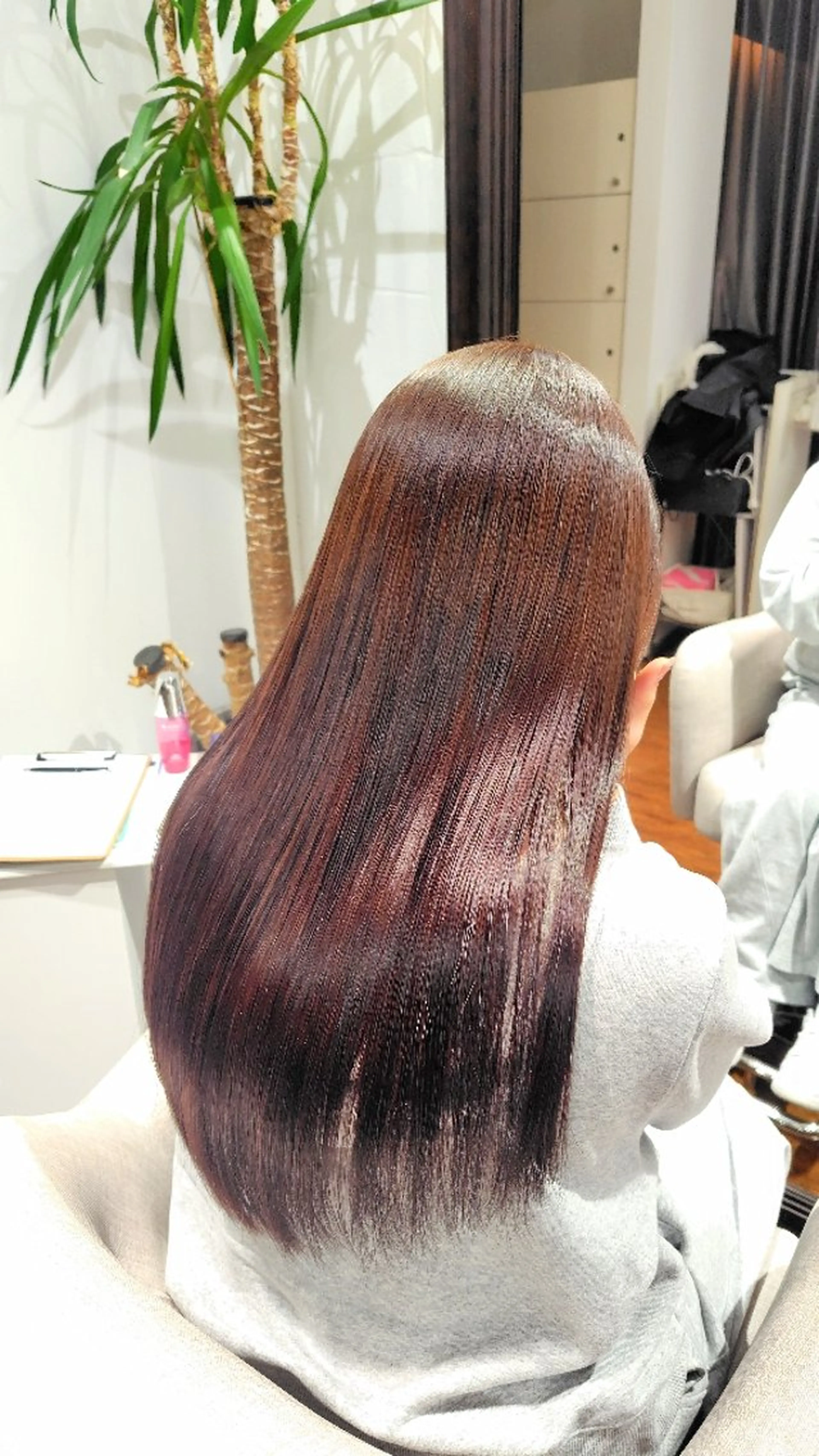 カラー ロング グレージュ ラベンダーカラー ラベンダーグレージュ ラベンダーグレー 似合わせカット ヘアカラー 小河 恵子のヘアスタイル