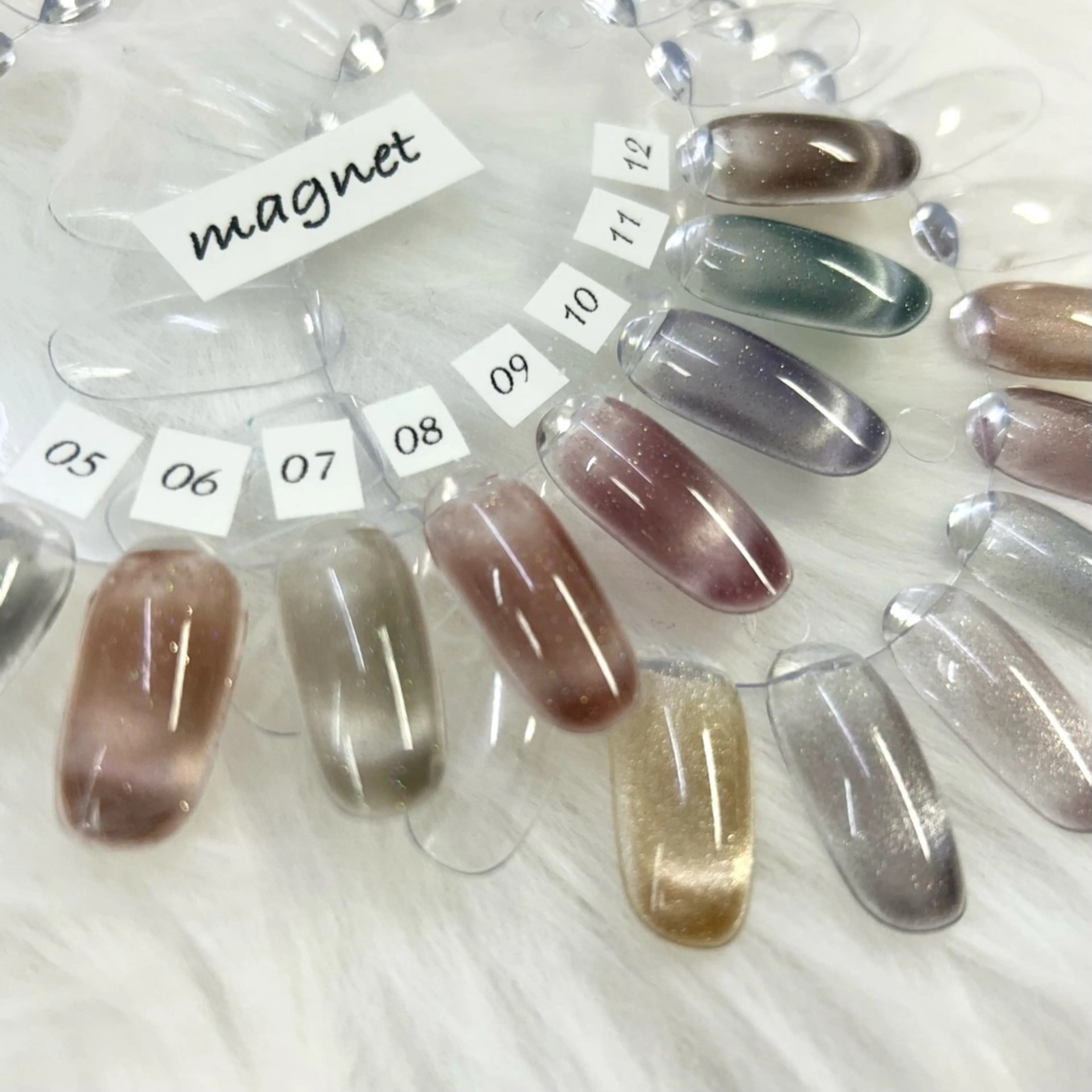 ネイル 中元 月のネイルデザイン