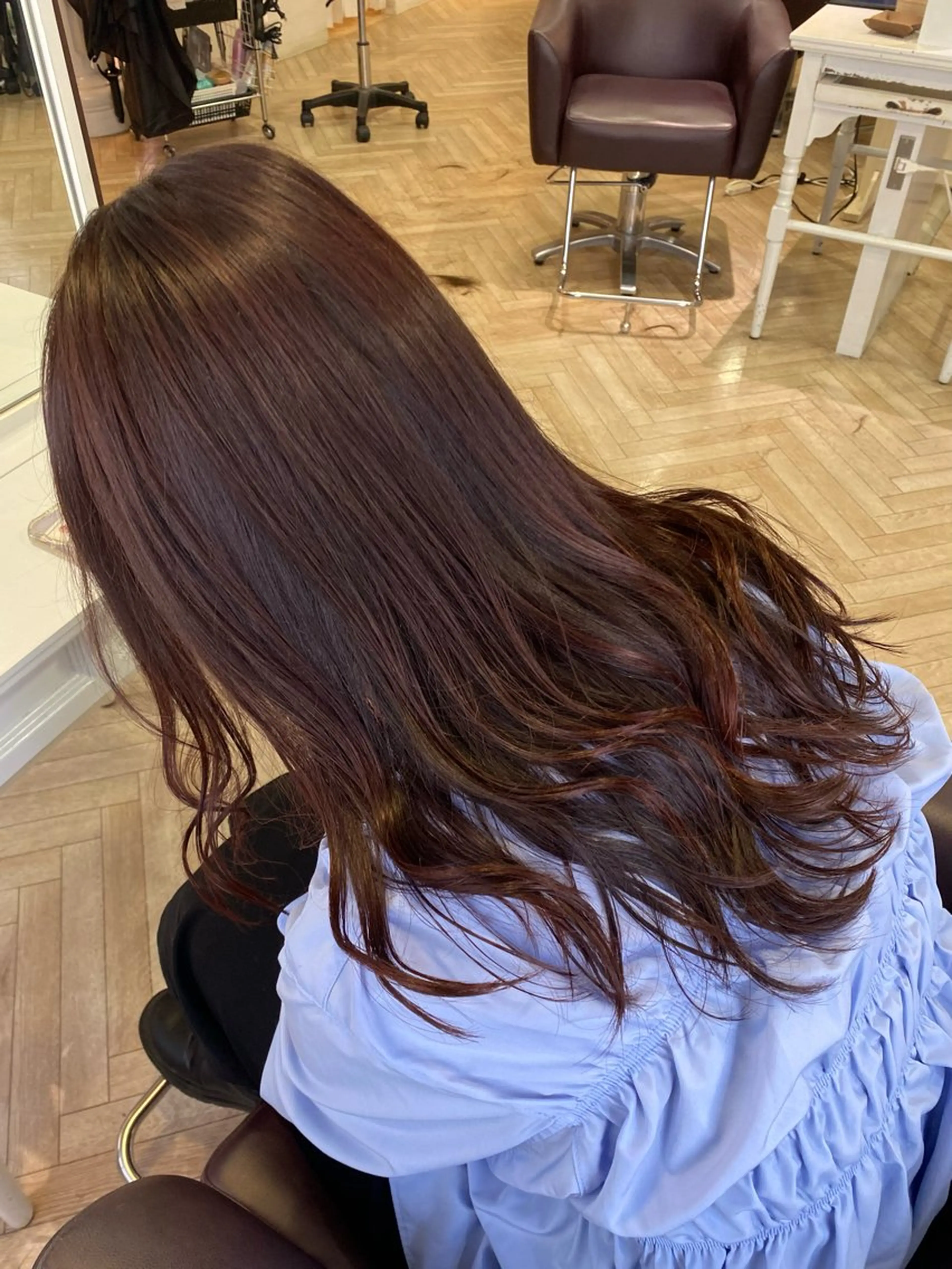 セミロング カラー ブリーチ ダブルカラー ブリーチなしカラー カット ヘアカラー Reginavita栄店 【レジナヴィータ】所属・鈴木 二依奈のヘアスタイル