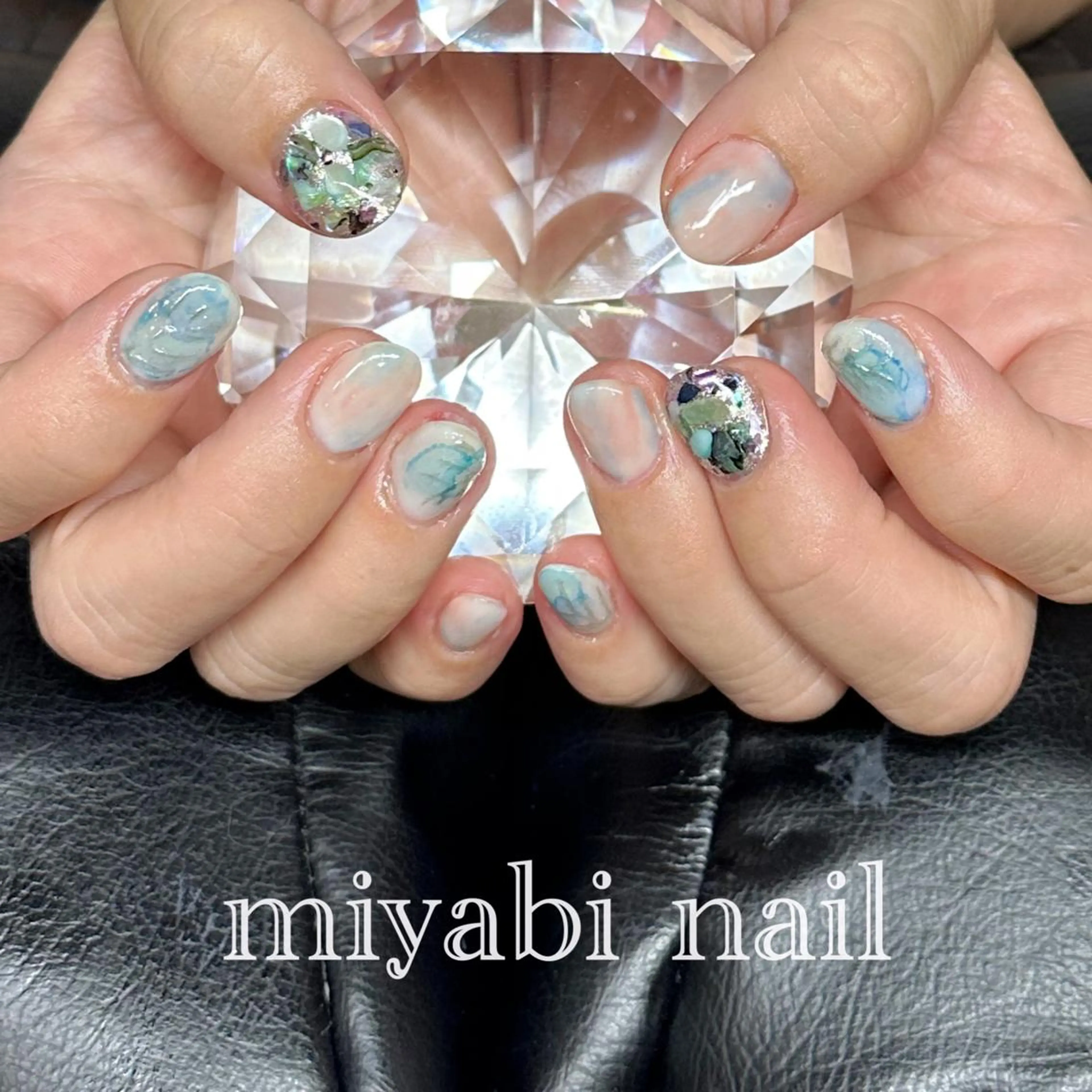 ネイル アートネイル ミラーネイル 持ち込み ニュアンスネイル ショートネイル ハンドネイル miyabi nail 桂川駅近くのネイルデザイン
