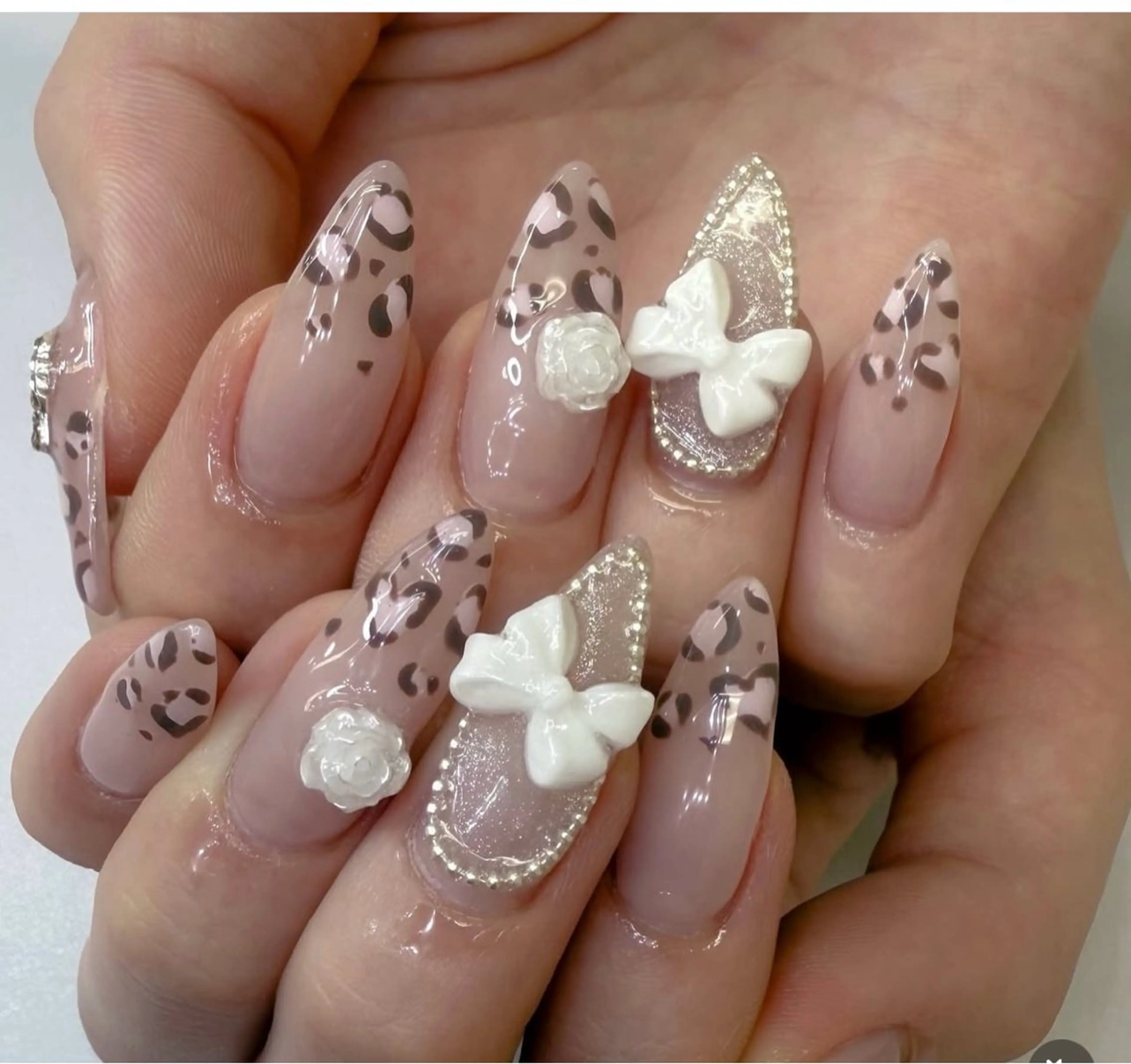 ネイル ブラウン フットネイル フレンチネイル ハロウィン マグネットネイル yurinail所属・yuri nail 高田馬場のネイルデザイン