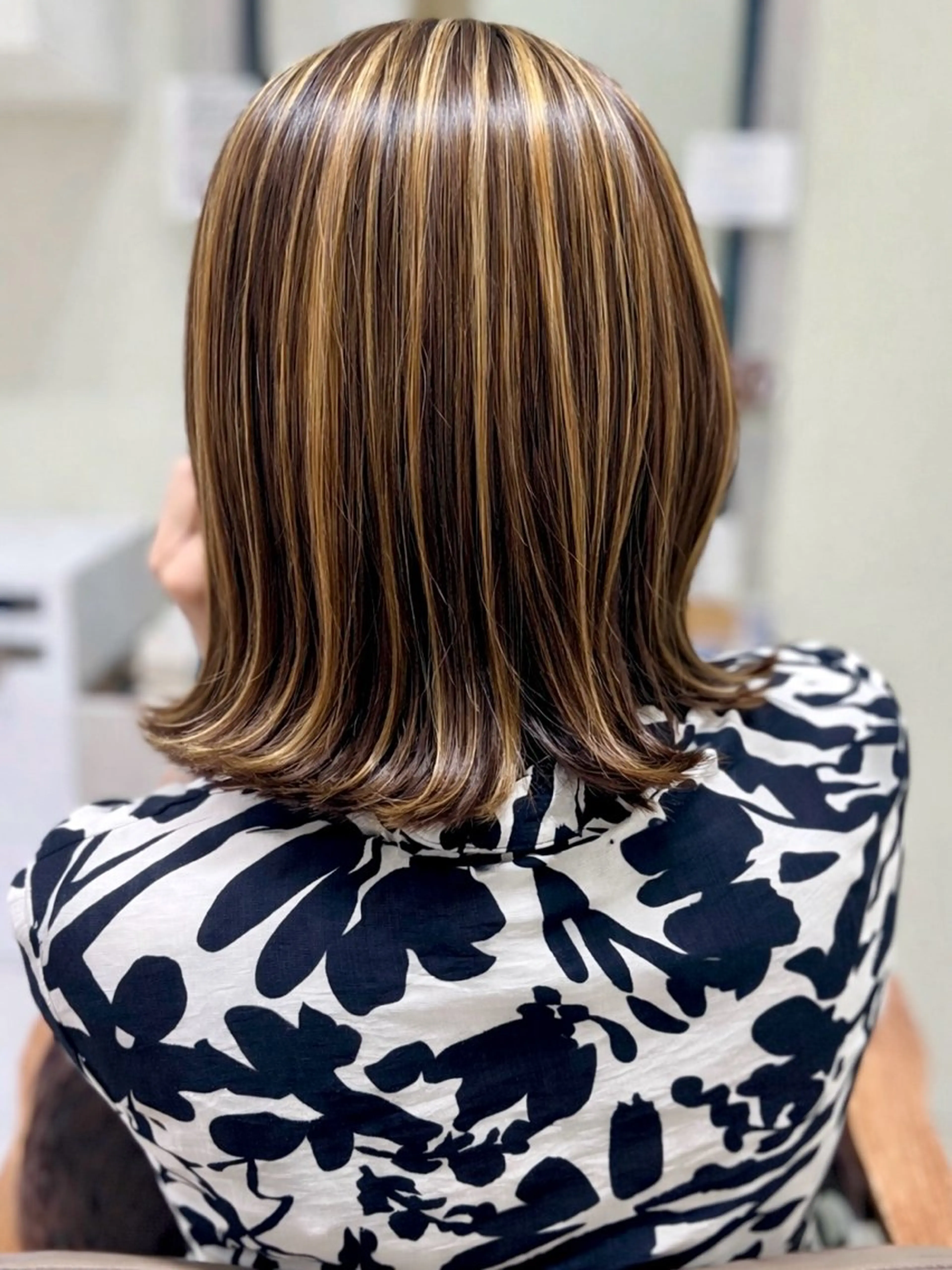 セミロング オオソネ マリアのヘアスタイル