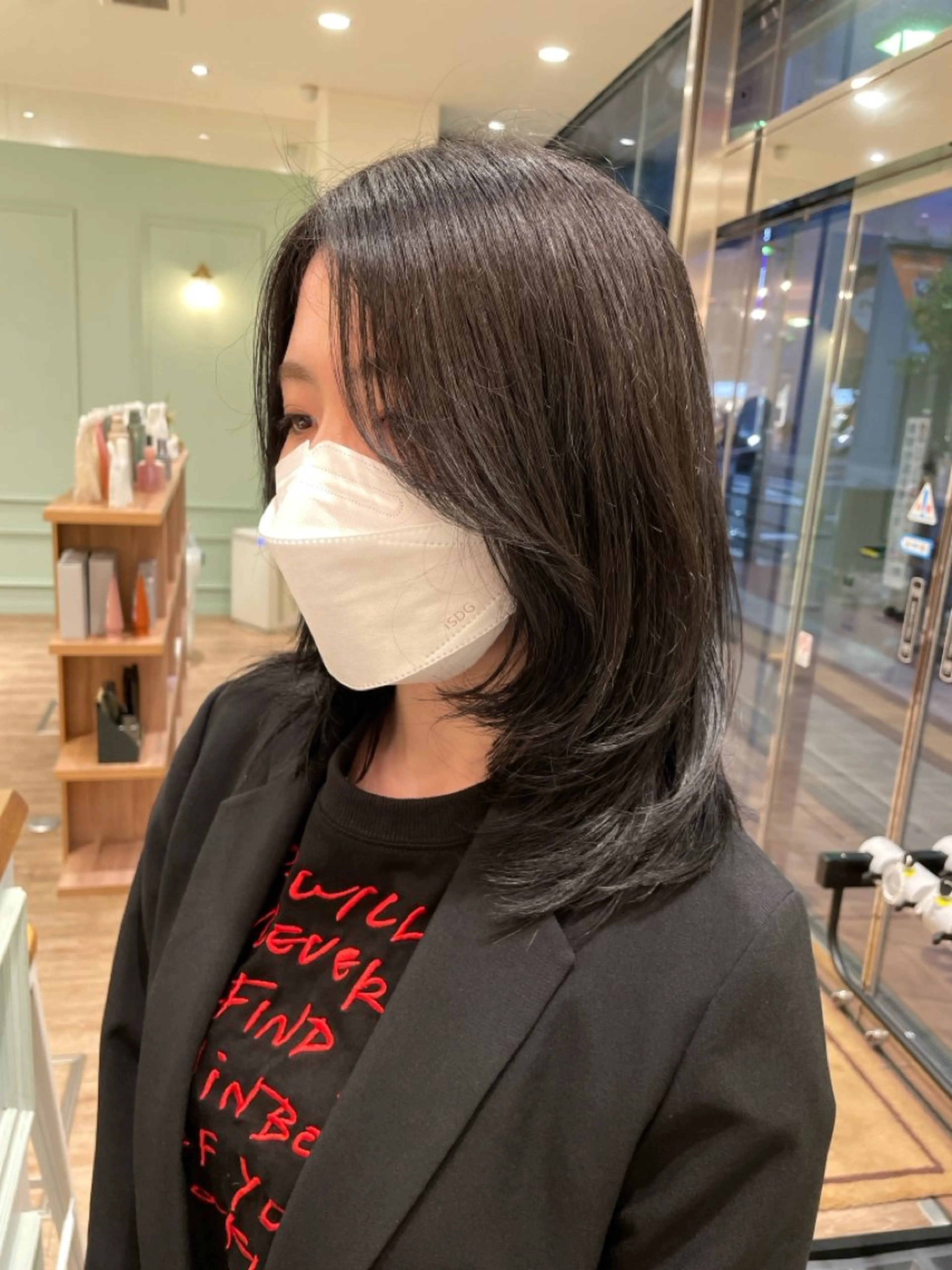 ミディアム カット 韓国／大宮／レイヤー 🤍AYA🤍のヘアスタイル