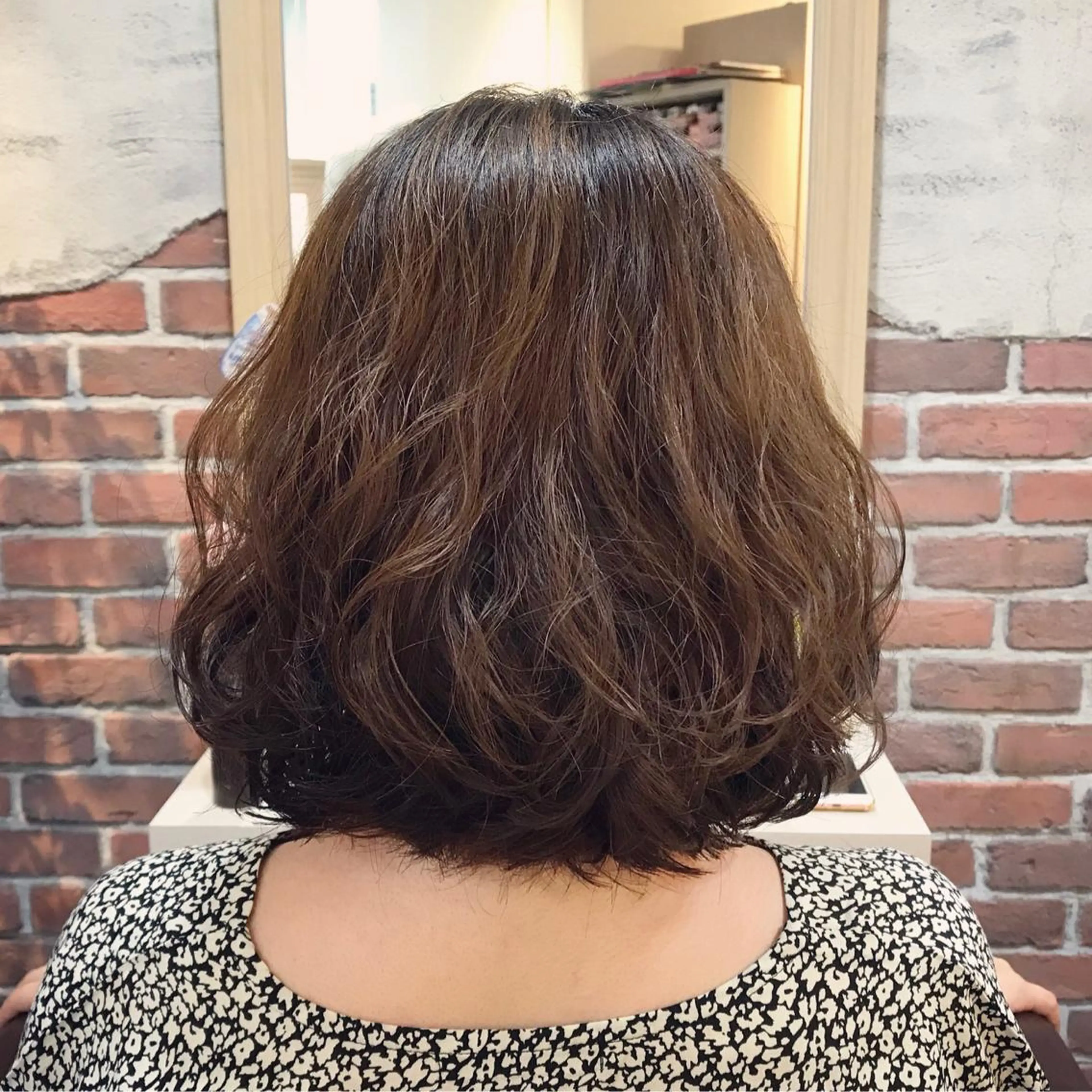 ミディアム パーマ tocolaso 柏所属・レイヤーカット/ 根本瑠実のヘアスタイル