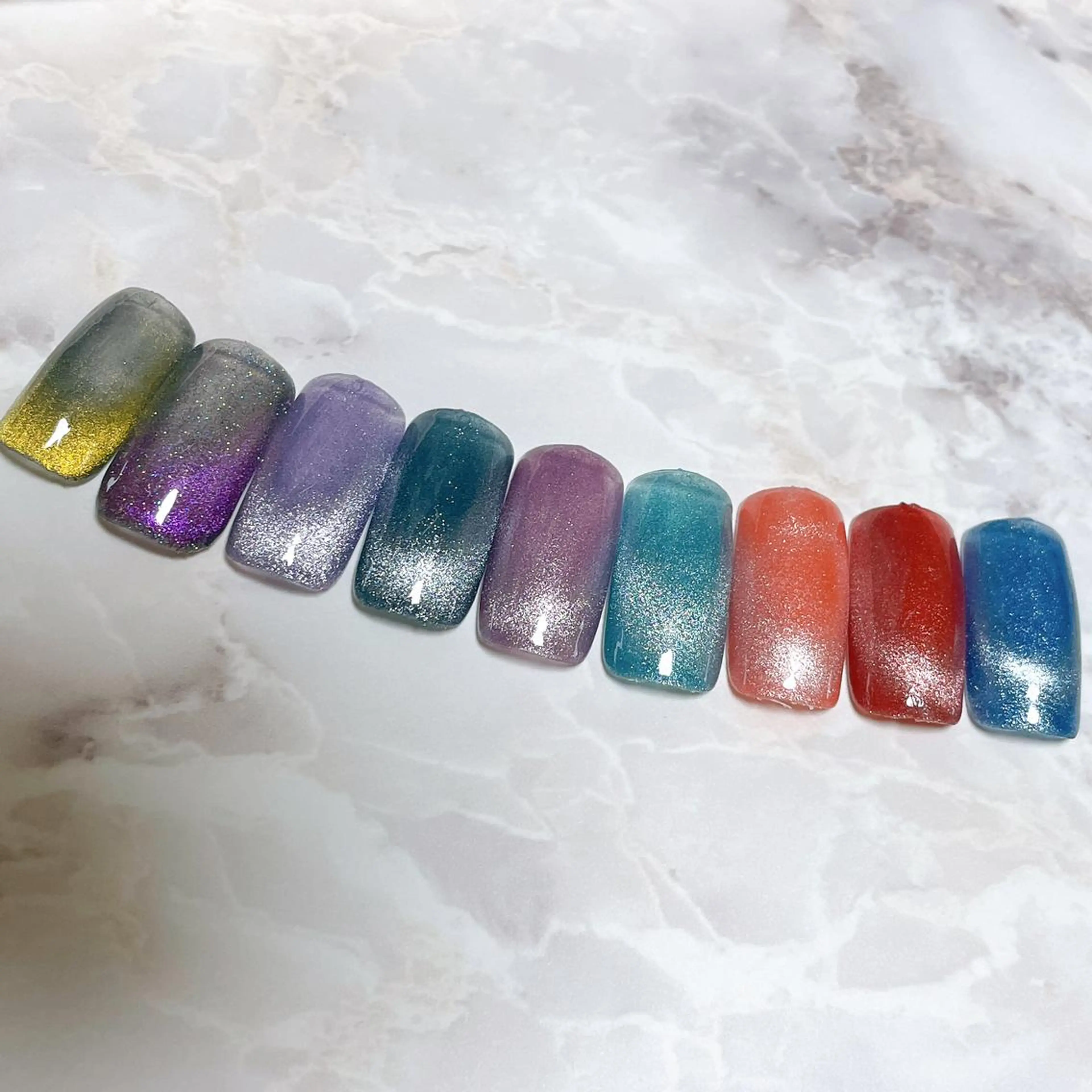 ネイル フレンチネイル マグネットネイル マグネットフレンチ Ella salonのその他イメージ