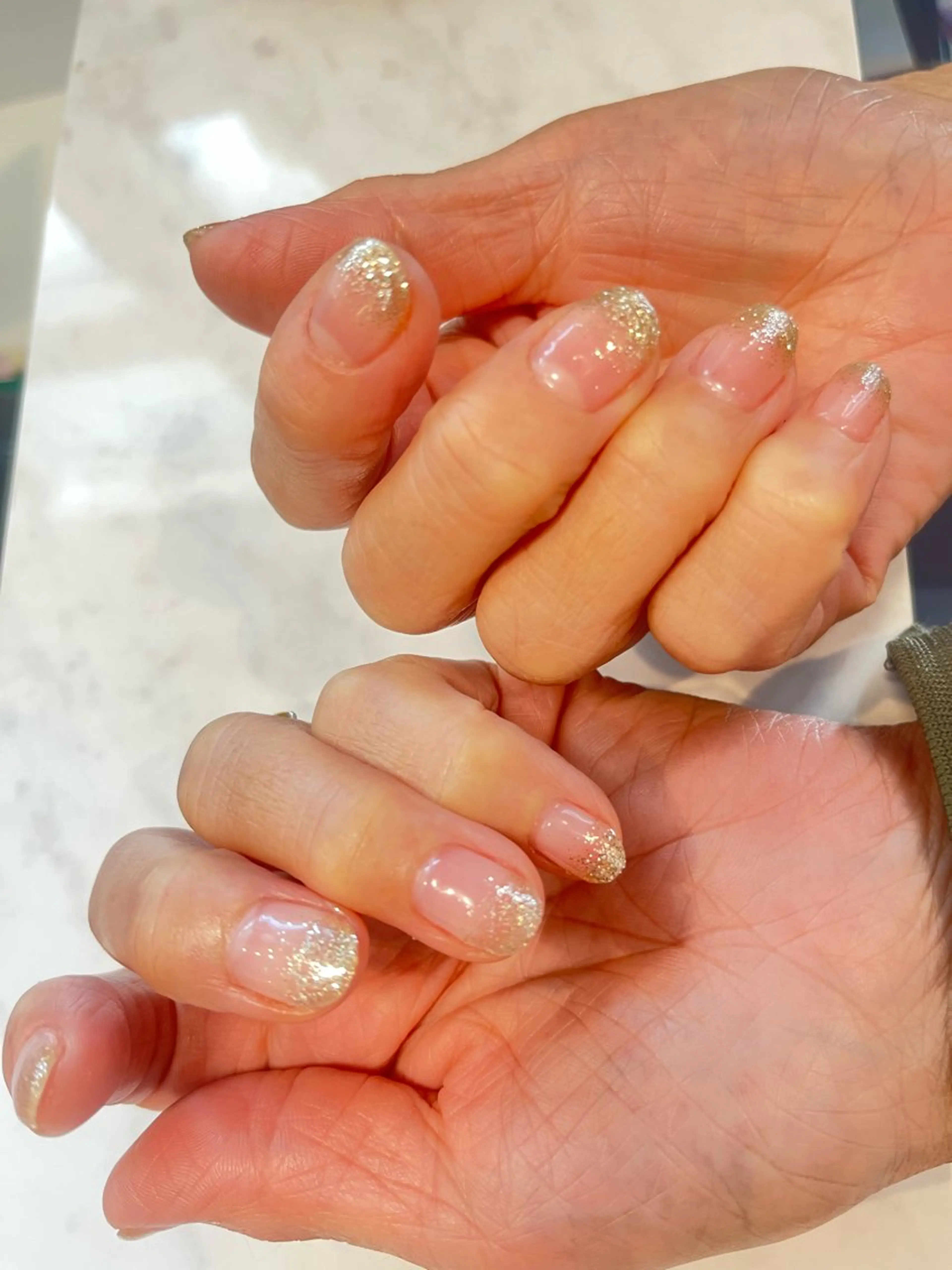 ネイル ゴールド ラメ(グリッター) ラメグラデーション シンプルネイル ハンドネイル an'reve ♥RIEのネイルデザイン