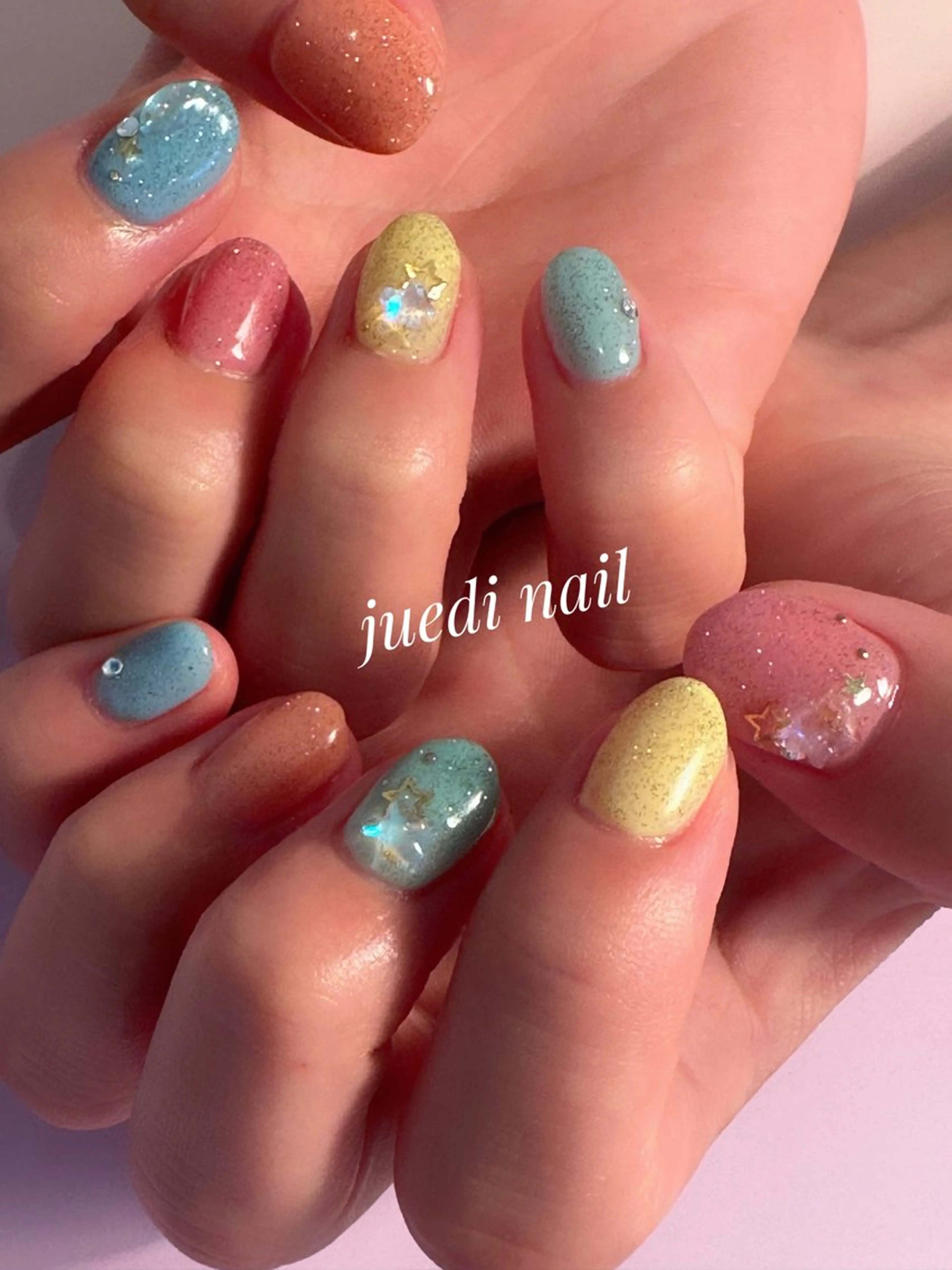 ネイル juedi nail(木曜日のネイル)所属・juedi nail 〜木曜日のネイル〜のネイルデザイン