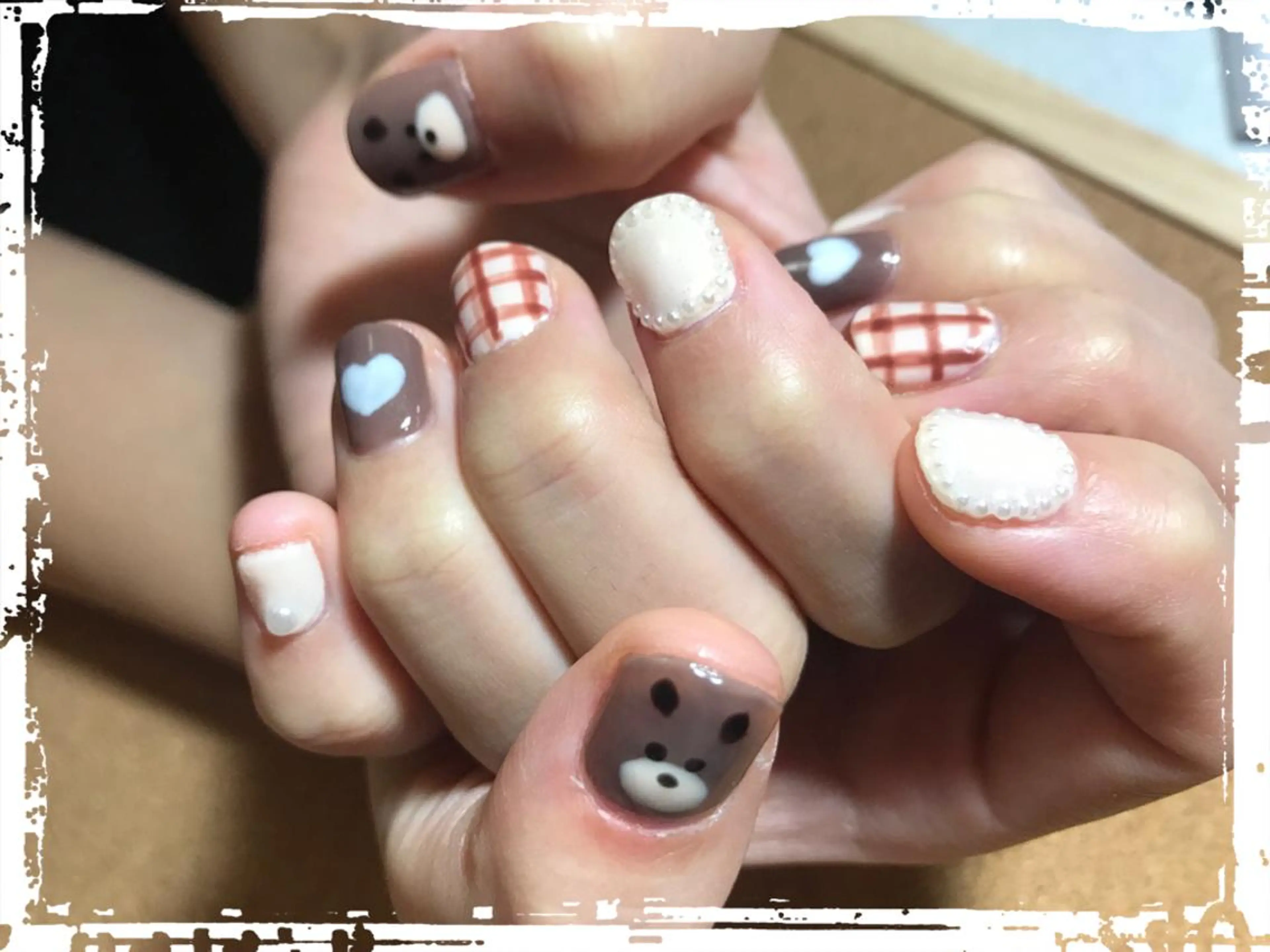 ネイル ECLAT エクラ所属・寺山 千鶴のネイルデザイン